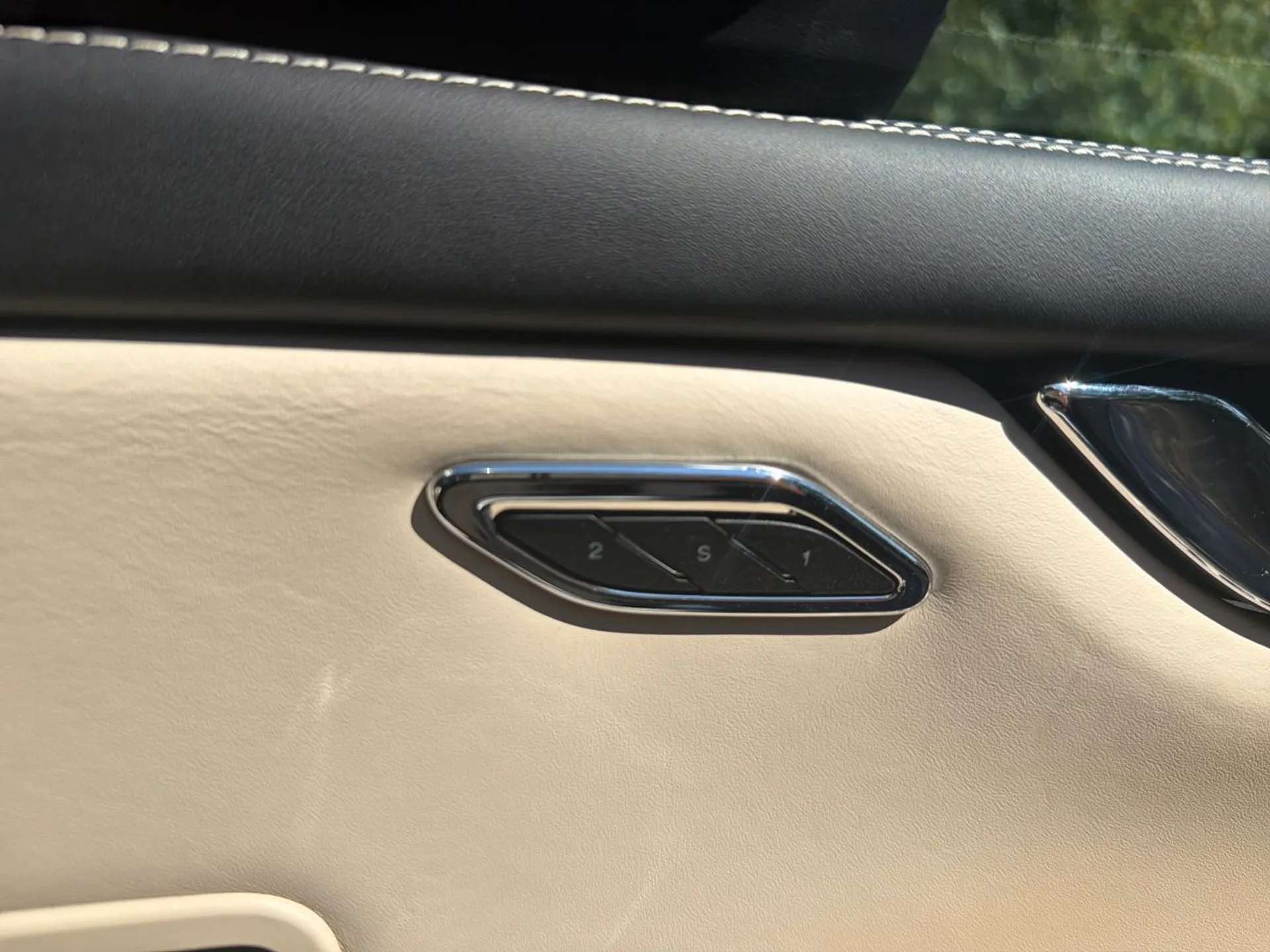 2015 MASERATI QUATTROPORTE 2015 MASERATI QUATTROPORTE