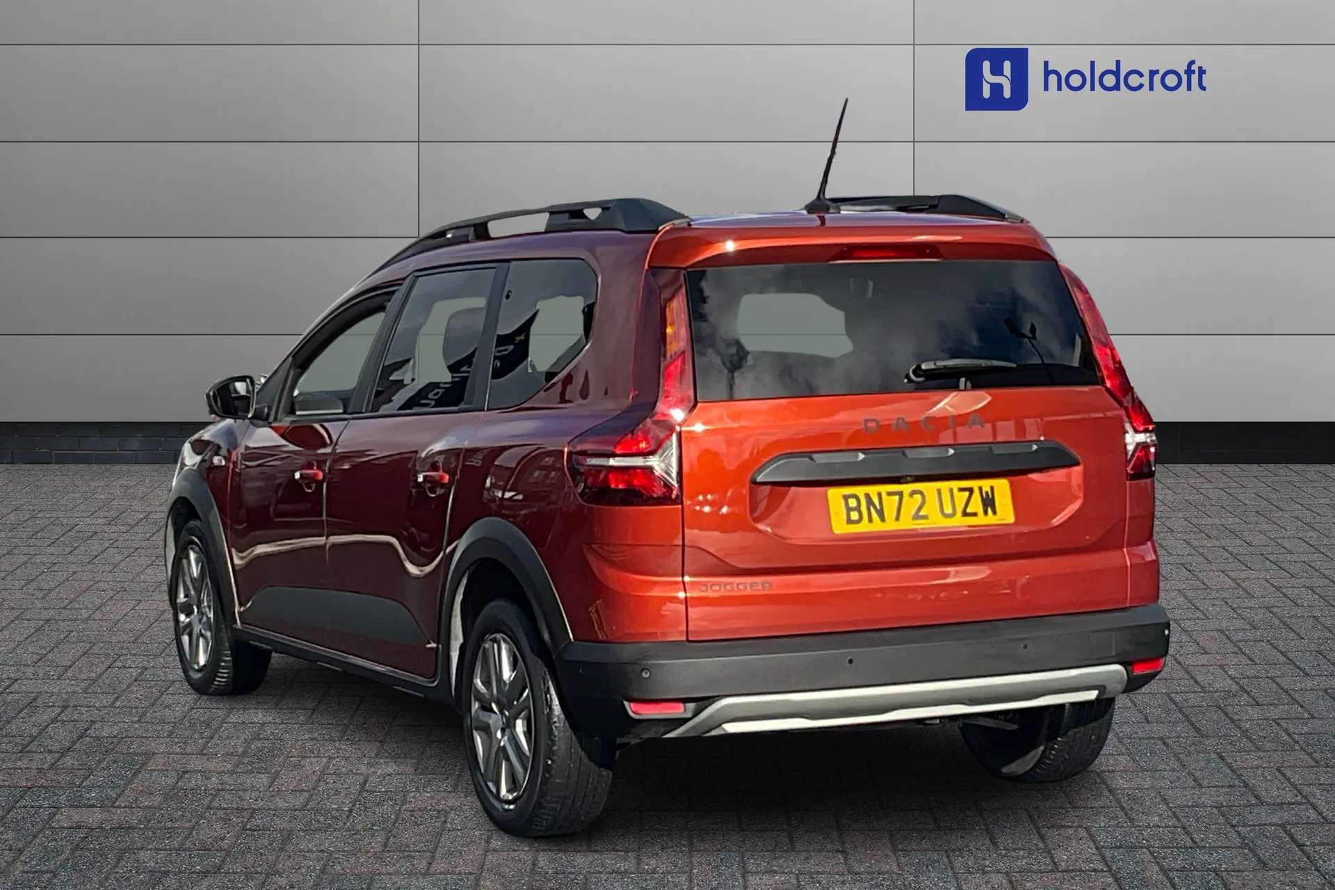 A 2022 DACIA JOGGER 1.0 TCe Comfort 5dr A 2022 DACIA JOGGER 1.0 TCe Comfort 5dr