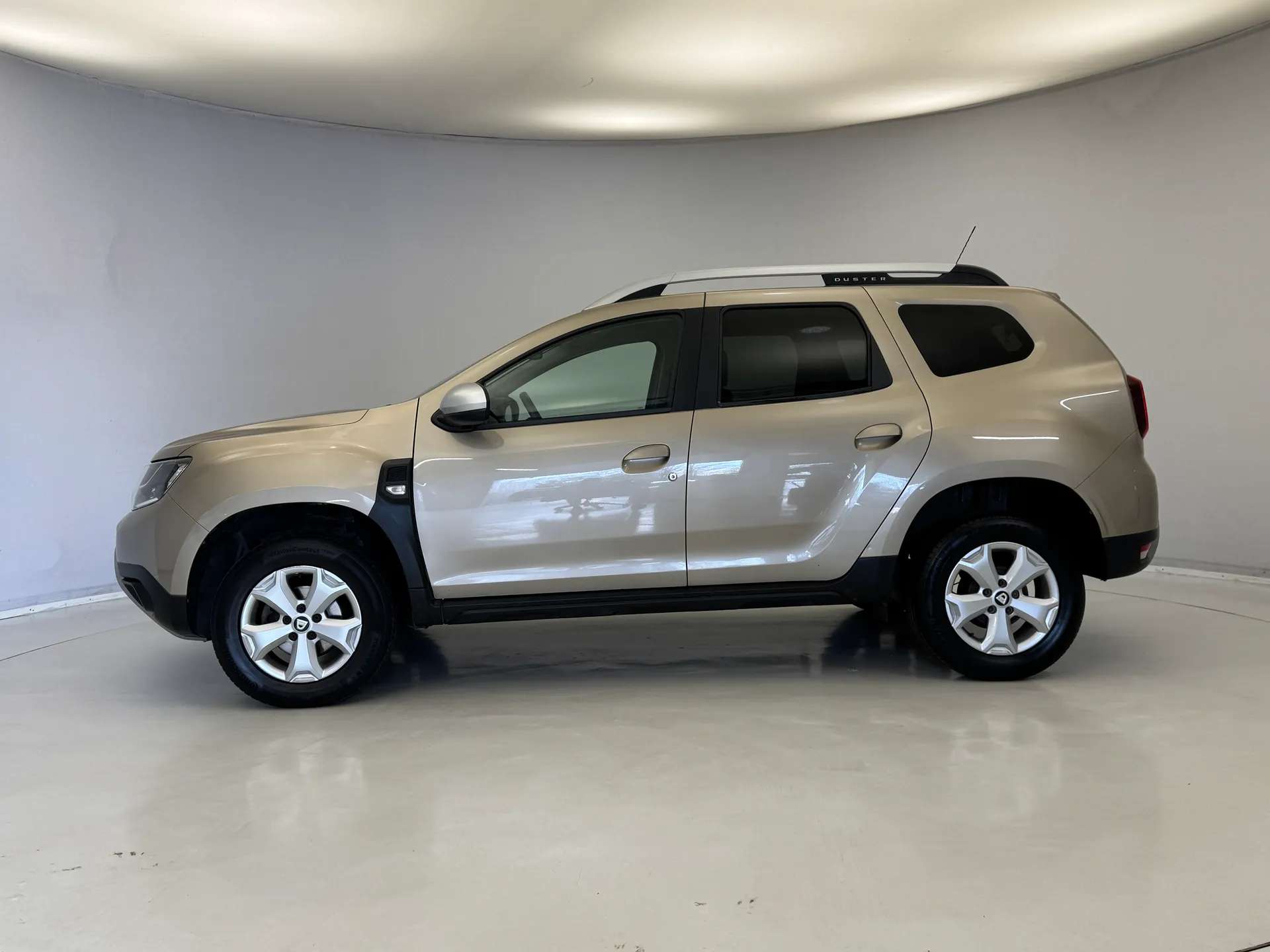 A 2019 DACIA DUSTER 1.6 SCe Comfort 5dr A 2019 DACIA DUSTER 1.6 SCe Comfort 5dr