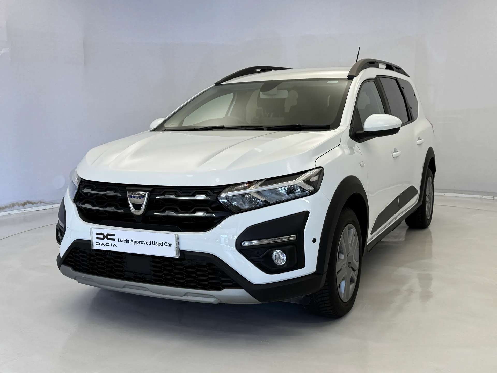 A 2022 DACIA JOGGER 1.0 TCe Comfort 5dr A 2022 DACIA JOGGER 1.0 TCe Comfort 5dr