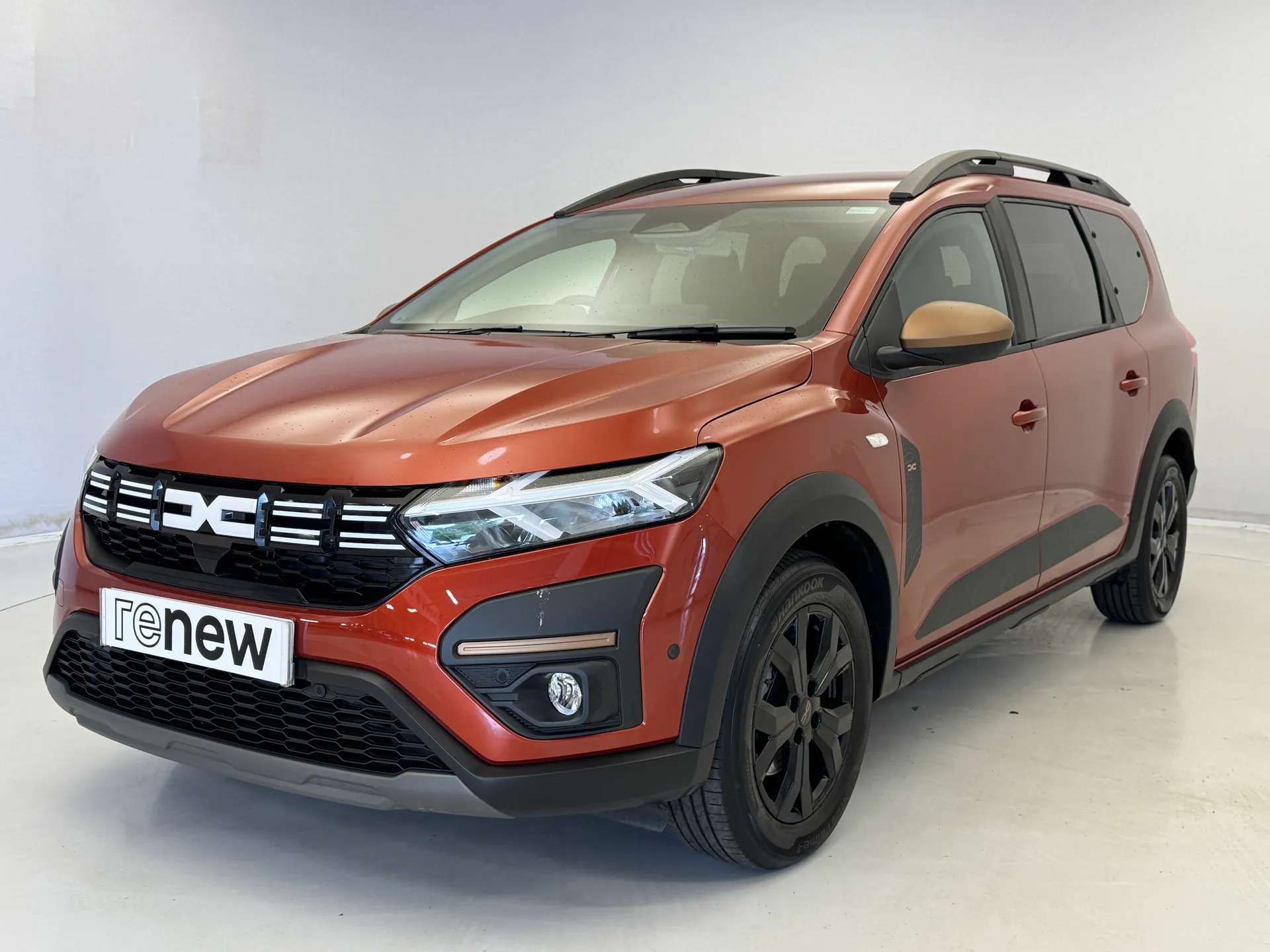A 2024 DACIA JOGGER 1.0 TCe Extreme 5dr A 2024 DACIA JOGGER 1.0 TCe Extreme 5dr