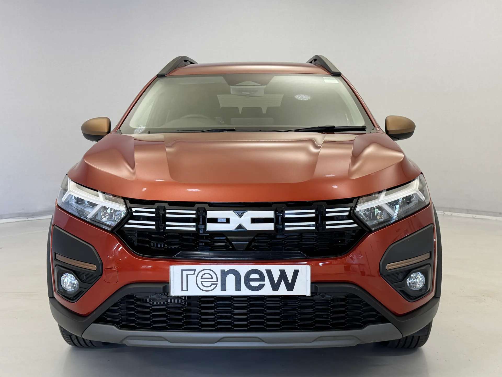 A 2024 DACIA JOGGER 1.0 TCe Extreme 5dr A 2024 DACIA JOGGER 1.0 TCe Extreme 5dr