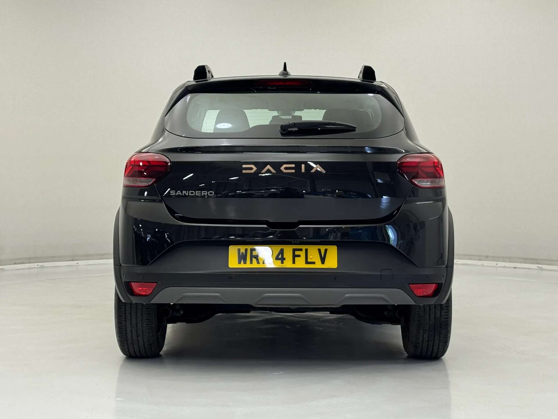 A 2024 DACIA SANDERO STEPWAY 1.0 TCe Extreme 5dr A 2024 DACIA SANDERO STEPWAY 1.0 TCe Extreme 5dr