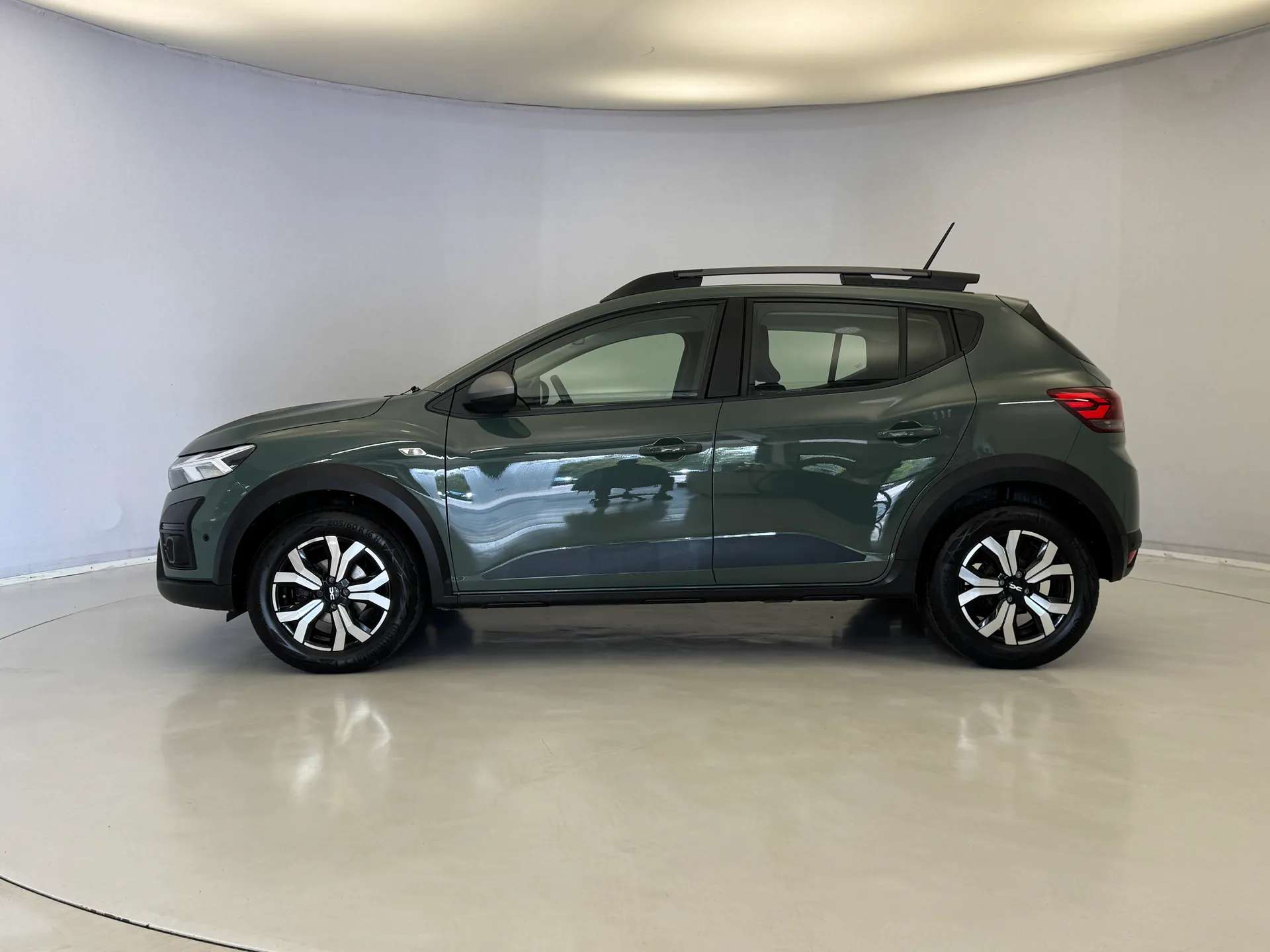 A 2023 DACIA SANDERO STEPWAY 1.0 TCe Journey 5dr A 2023 DACIA SANDERO STEPWAY 1.0 TCe Journey 5dr