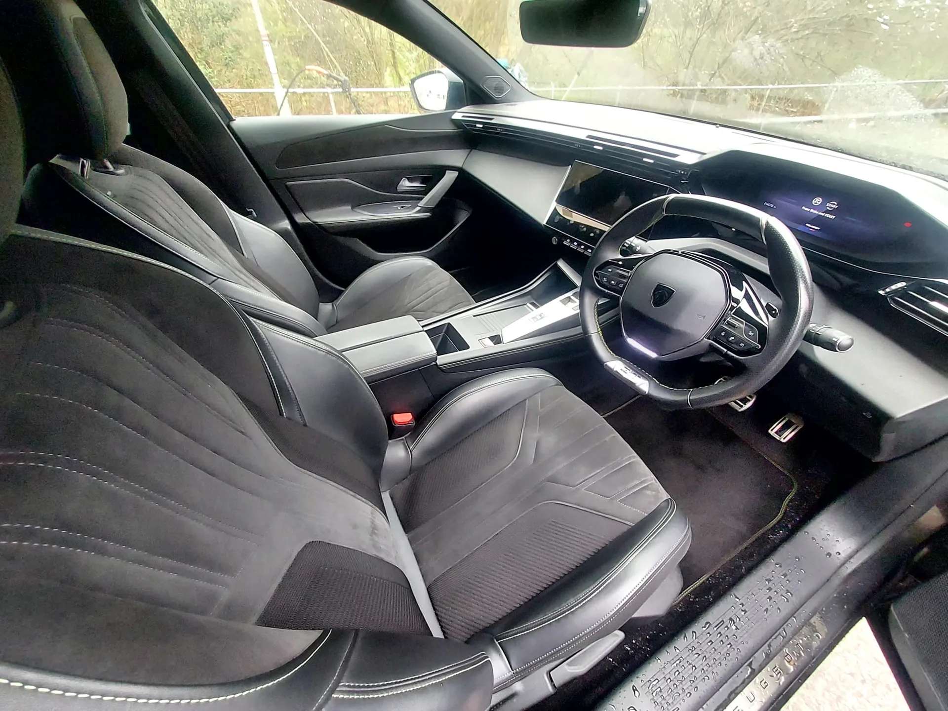 2023 PEUGEOT 408 2023 PEUGEOT 408