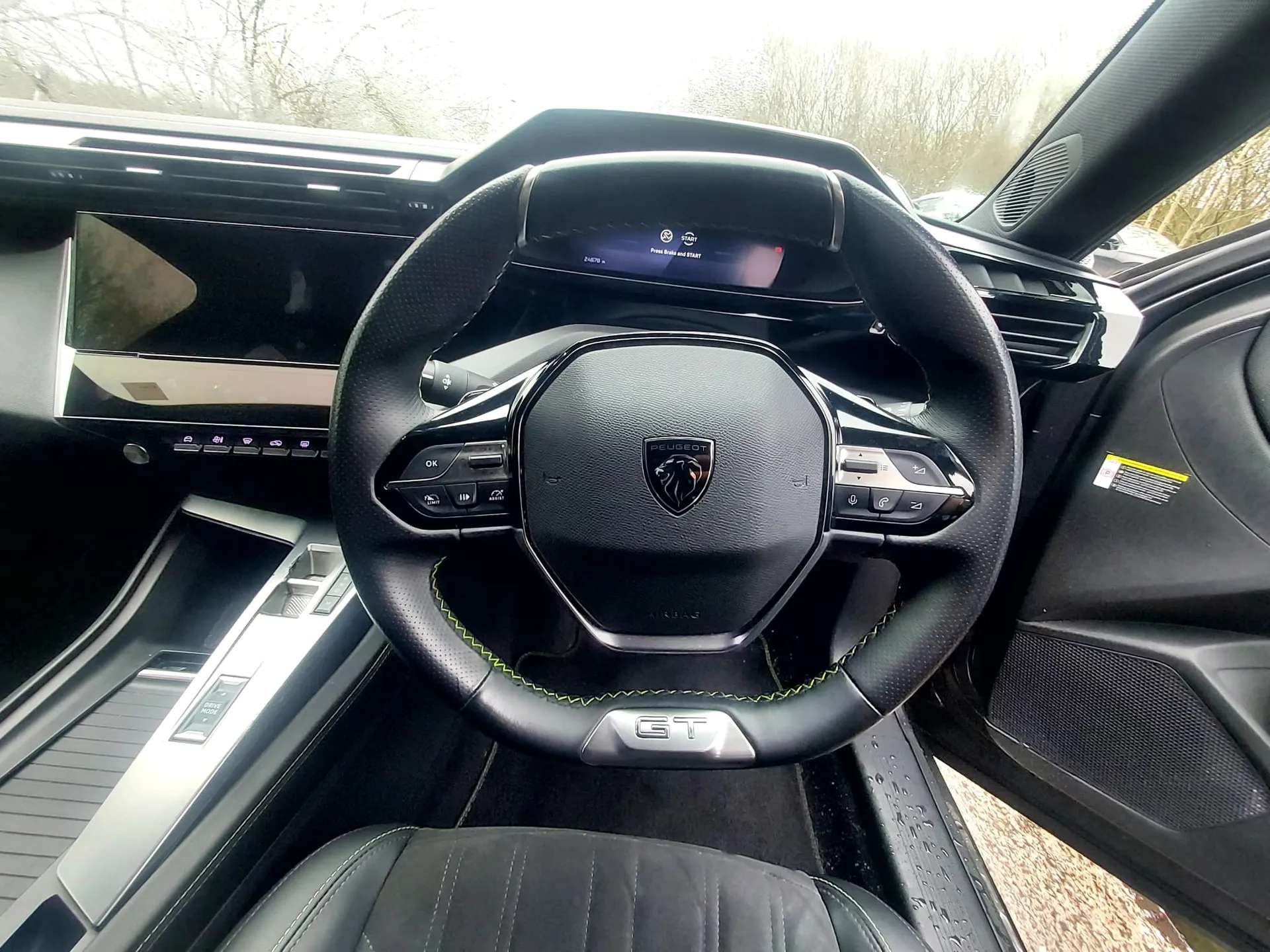 2023 PEUGEOT 408 2023 PEUGEOT 408