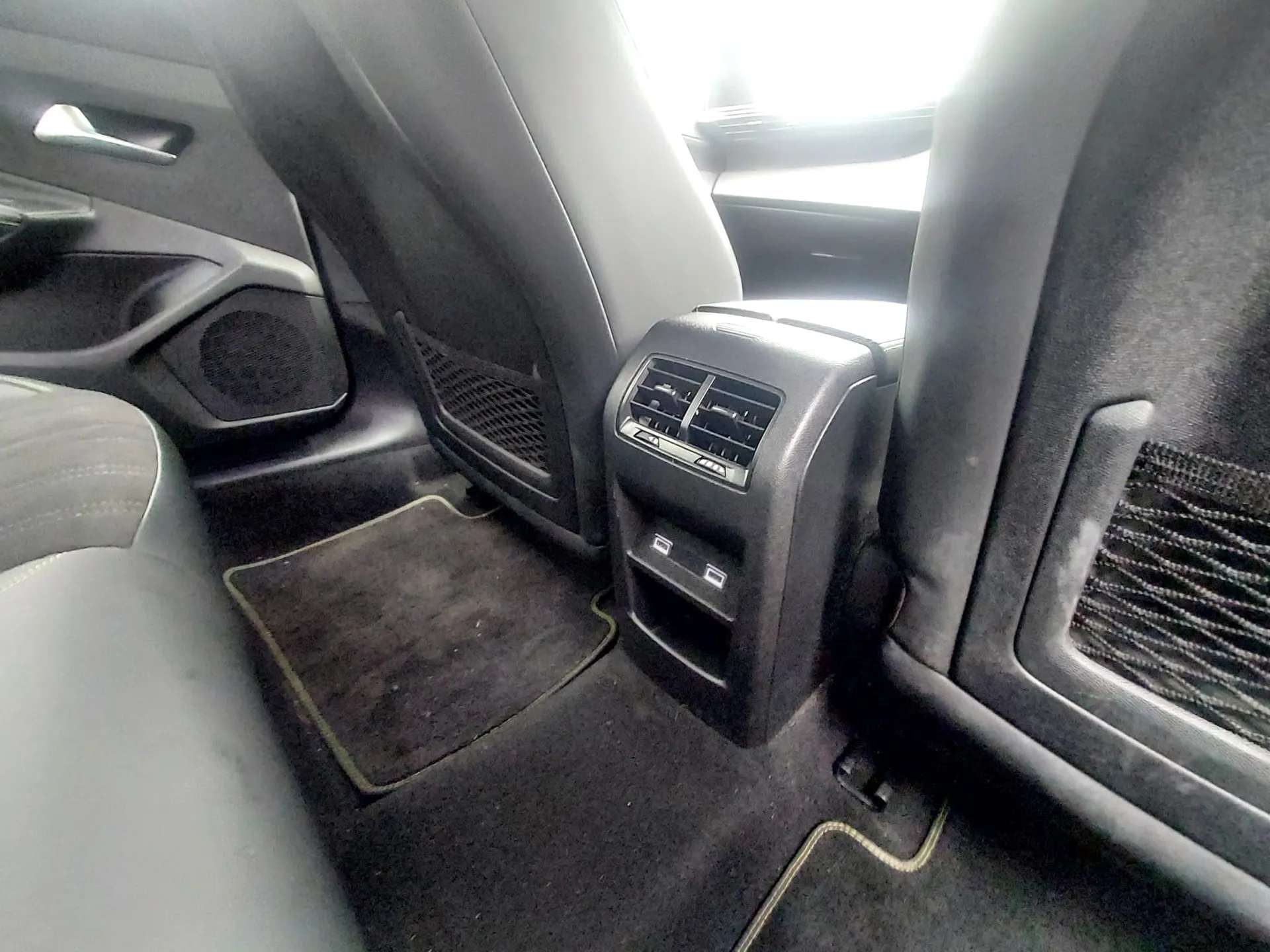 2023 PEUGEOT 408 2023 PEUGEOT 408