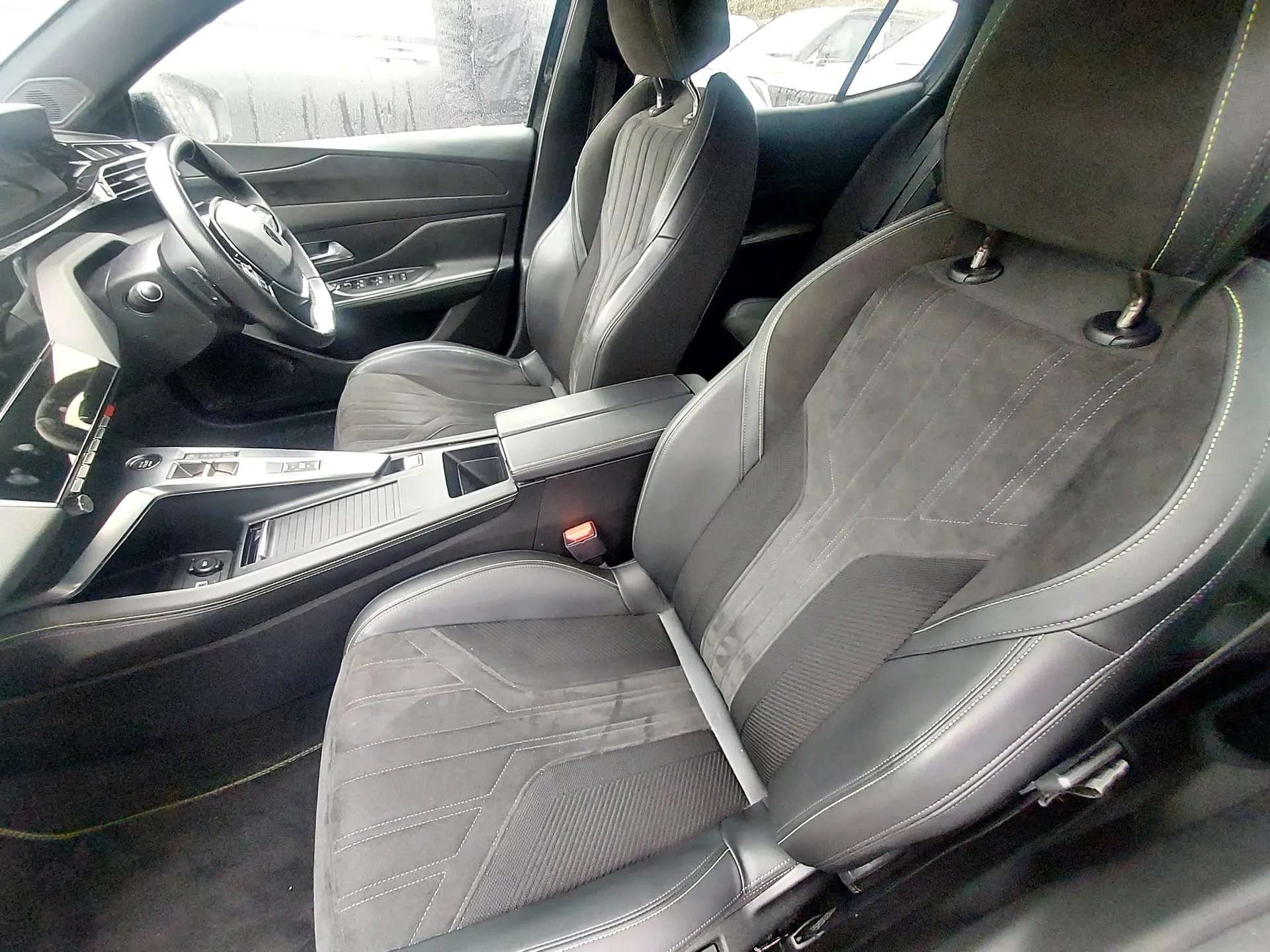 2023 PEUGEOT 408 2023 PEUGEOT 408