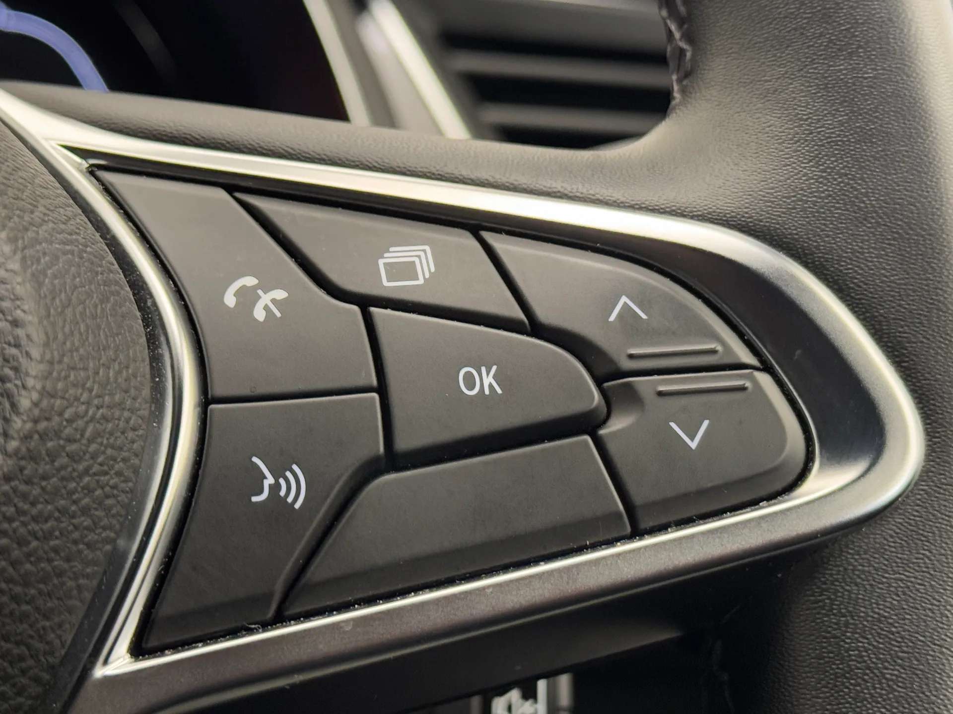 2022 RENAULT CAPTUR 2022 RENAULT CAPTUR
