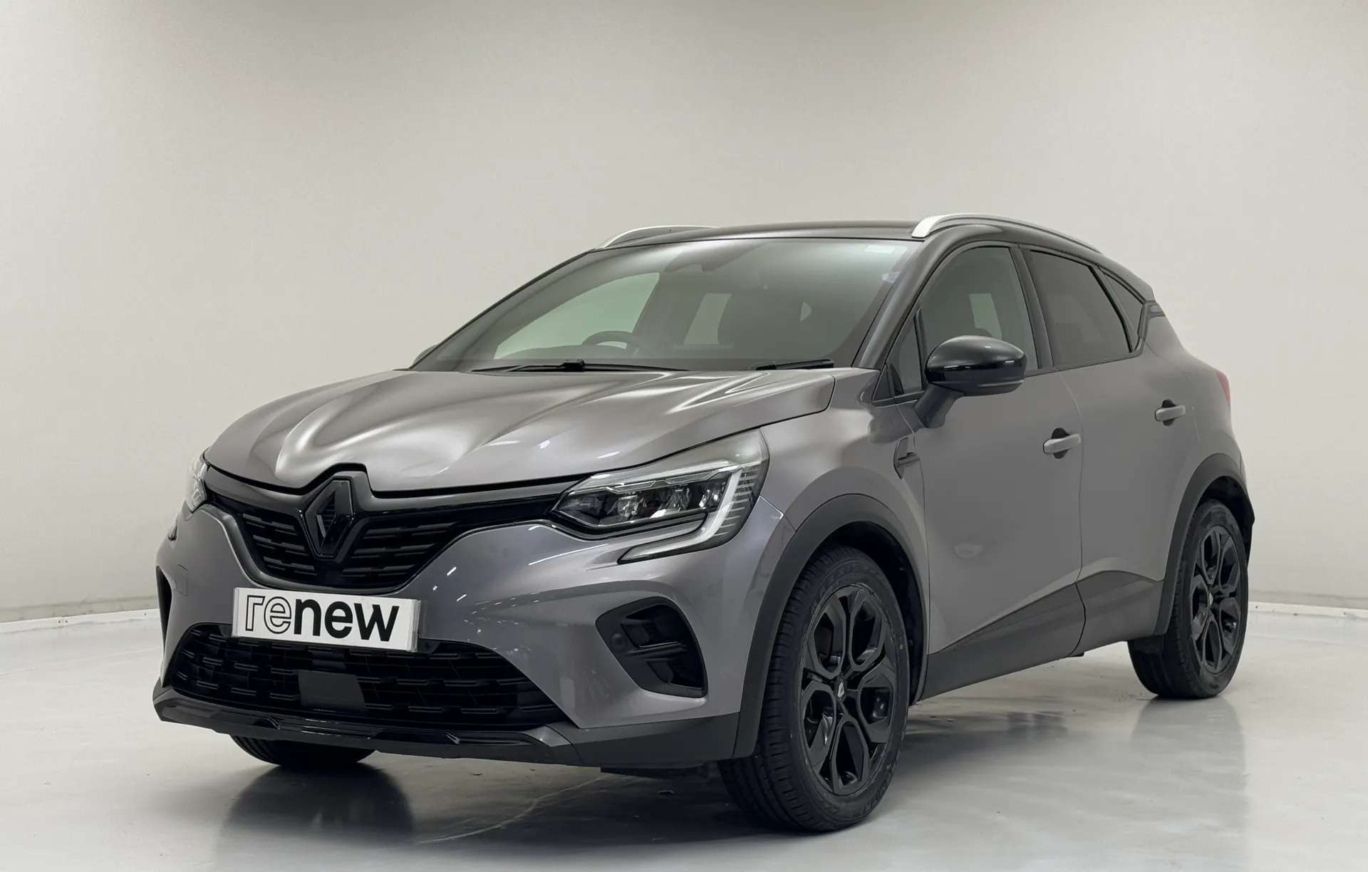 A 2022 RENAULT CAPTUR 1.6 E-Tech full hybrid 145 Rive Gauche 5dr Auto A 2022 RENAULT CAPTUR 1.6 E-Tech full hybrid 145 Rive Gauche 5dr Auto