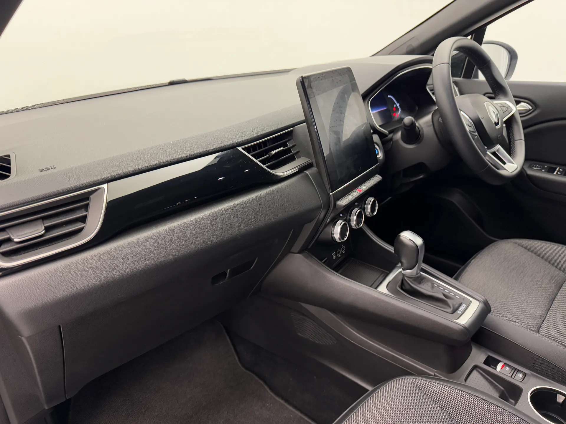 2022 RENAULT CAPTUR 2022 RENAULT CAPTUR