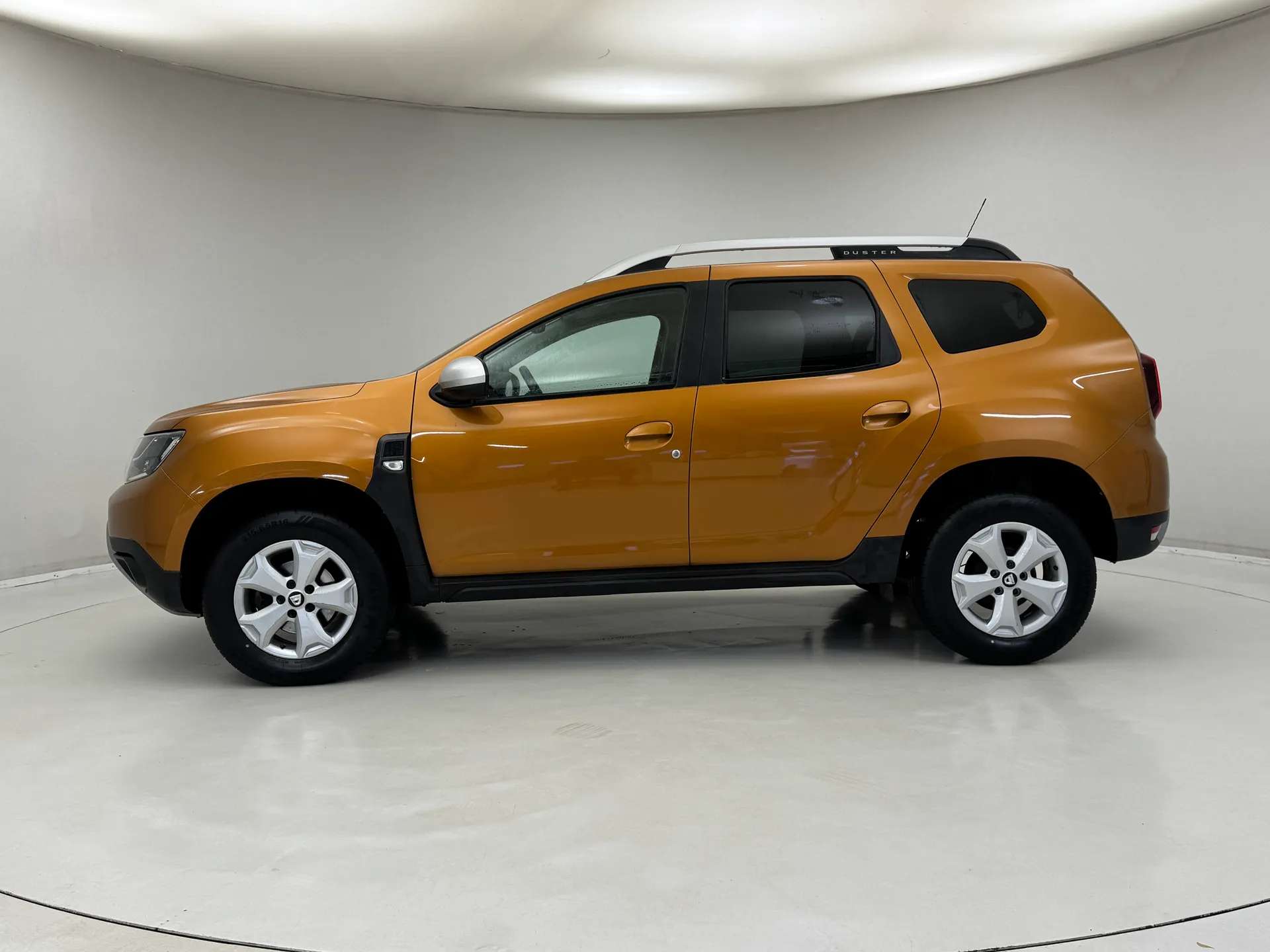 A 2019 DACIA DUSTER 1.5 Blue dCi Comfort 5dr A 2019 DACIA DUSTER 1.5 Blue dCi Comfort 5dr