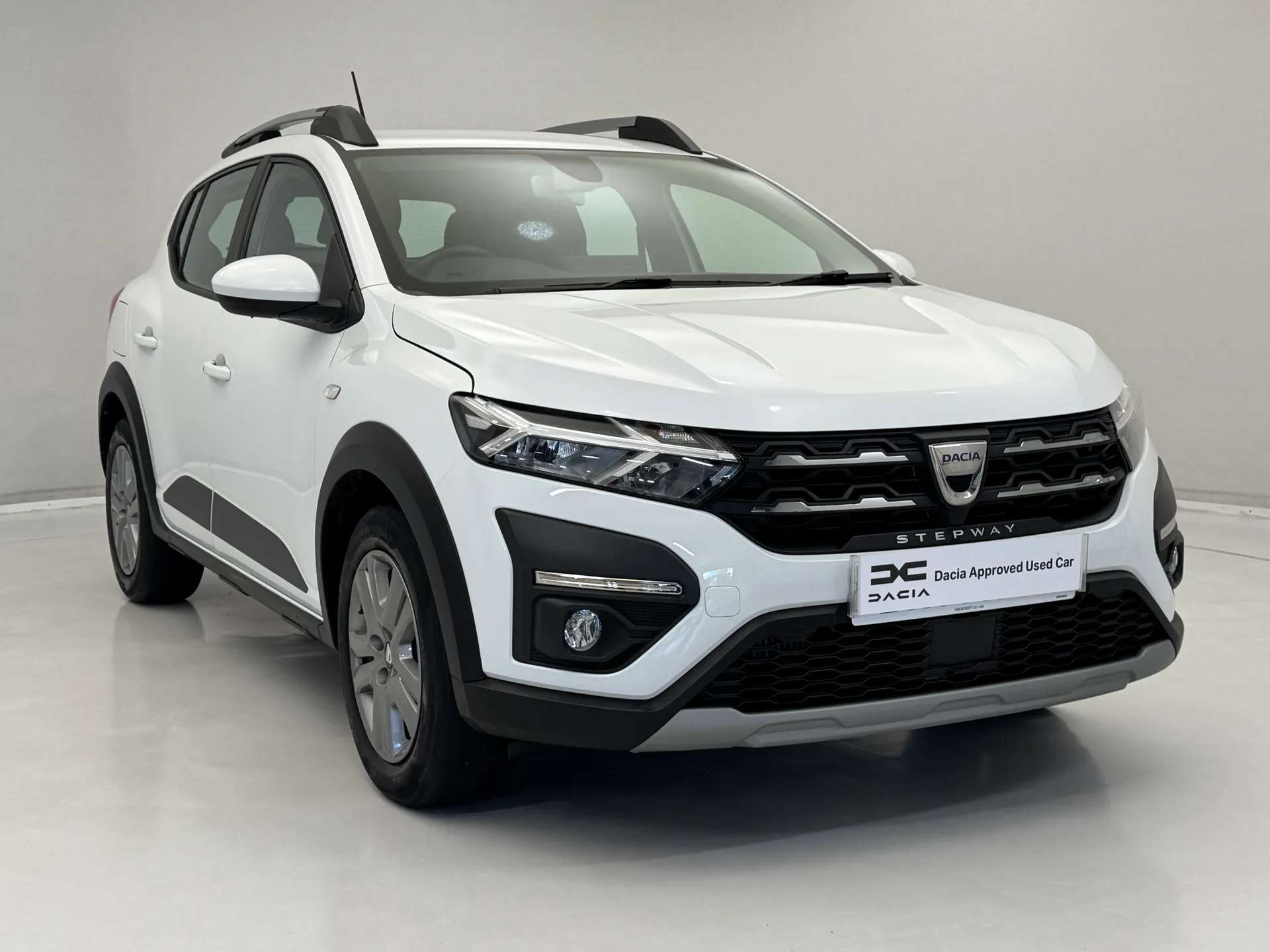 A 2022 DACIA SANDERO STEPWAY 1.0 TCe Comfort 5dr A 2022 DACIA SANDERO STEPWAY 1.0 TCe Comfort 5dr