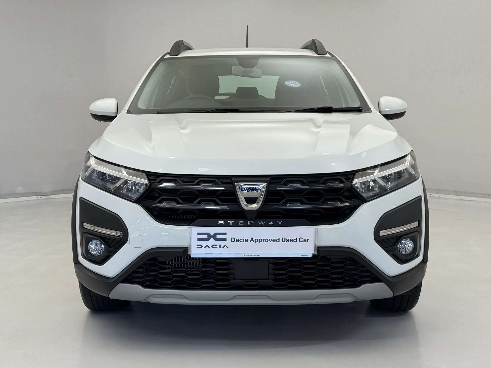 A 2022 DACIA SANDERO STEPWAY 1.0 TCe Comfort 5dr A 2022 DACIA SANDERO STEPWAY 1.0 TCe Comfort 5dr