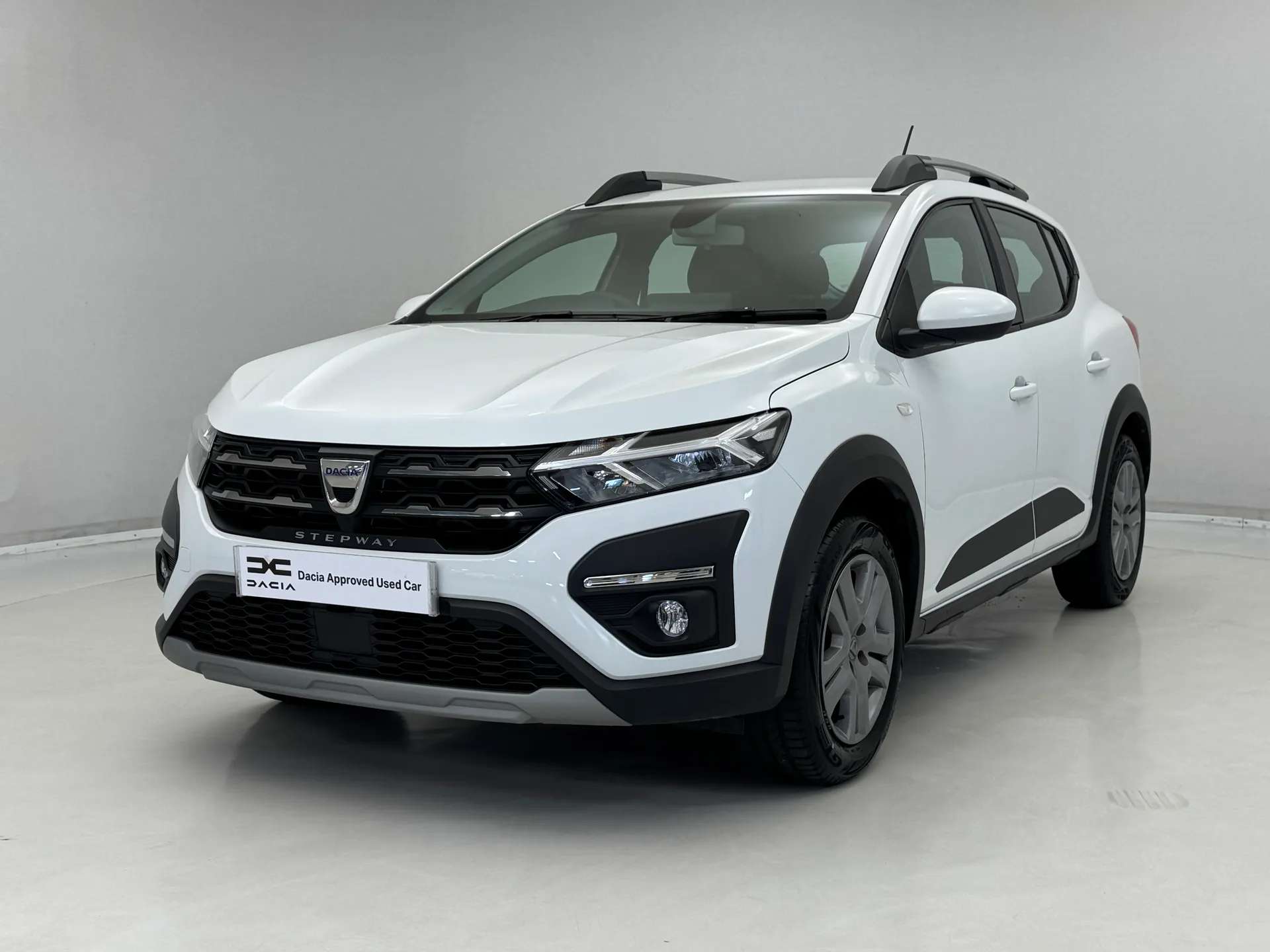 A 2022 DACIA SANDERO STEPWAY 1.0 TCe Comfort 5dr A 2022 DACIA SANDERO STEPWAY 1.0 TCe Comfort 5dr