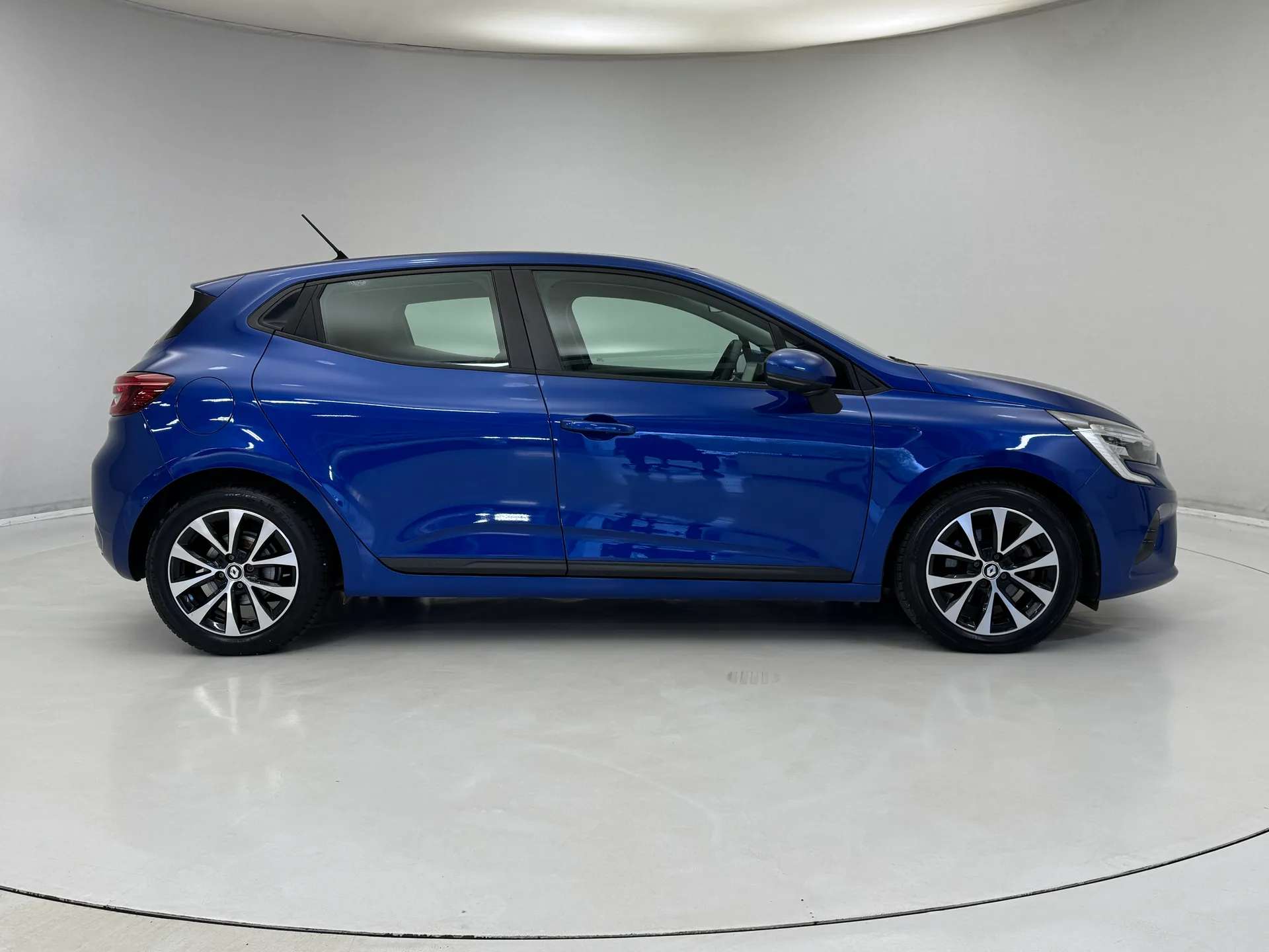 2022 RENAULT CLIO 2022 RENAULT CLIO