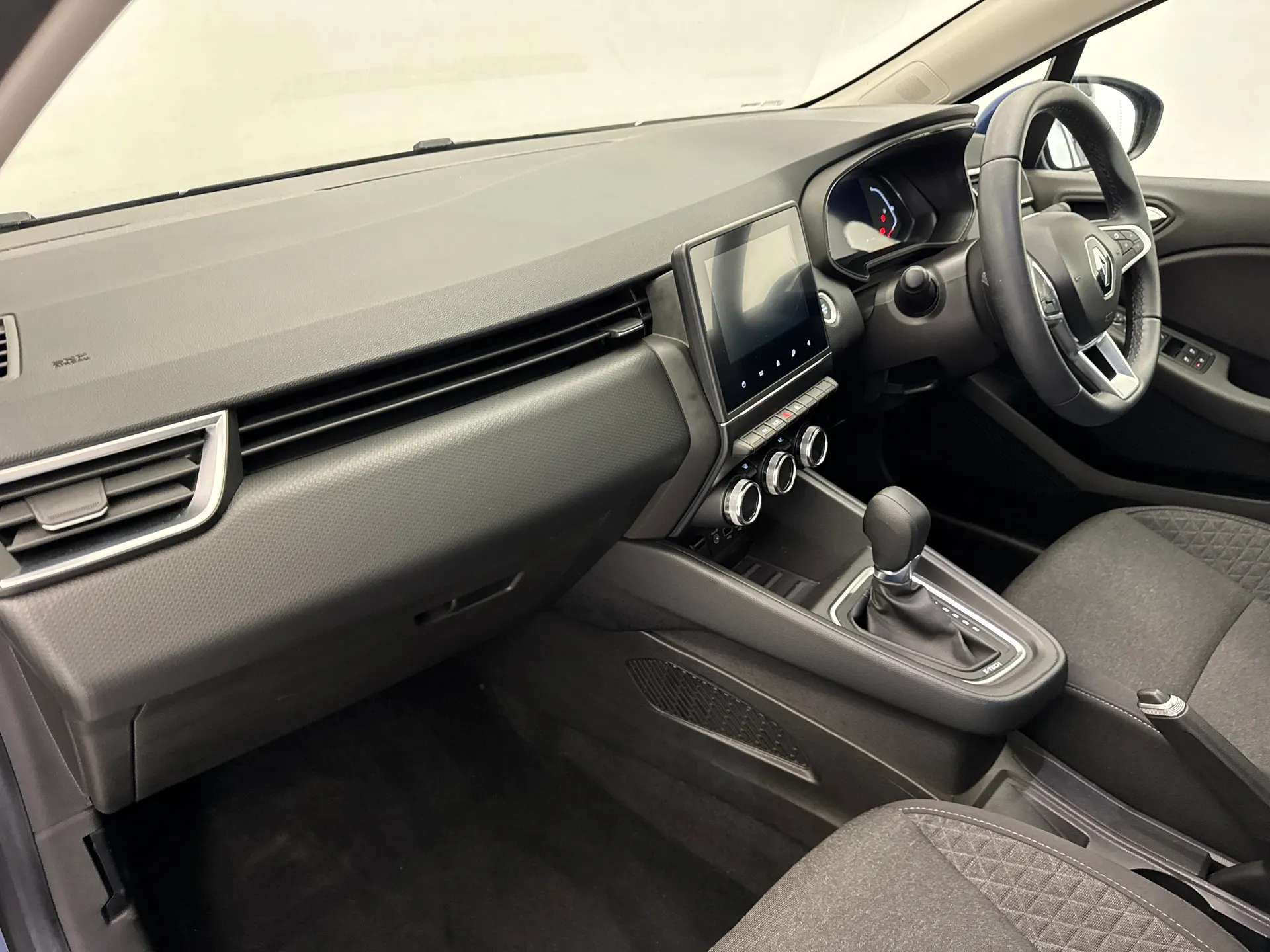 2022 RENAULT CLIO 2022 RENAULT CLIO