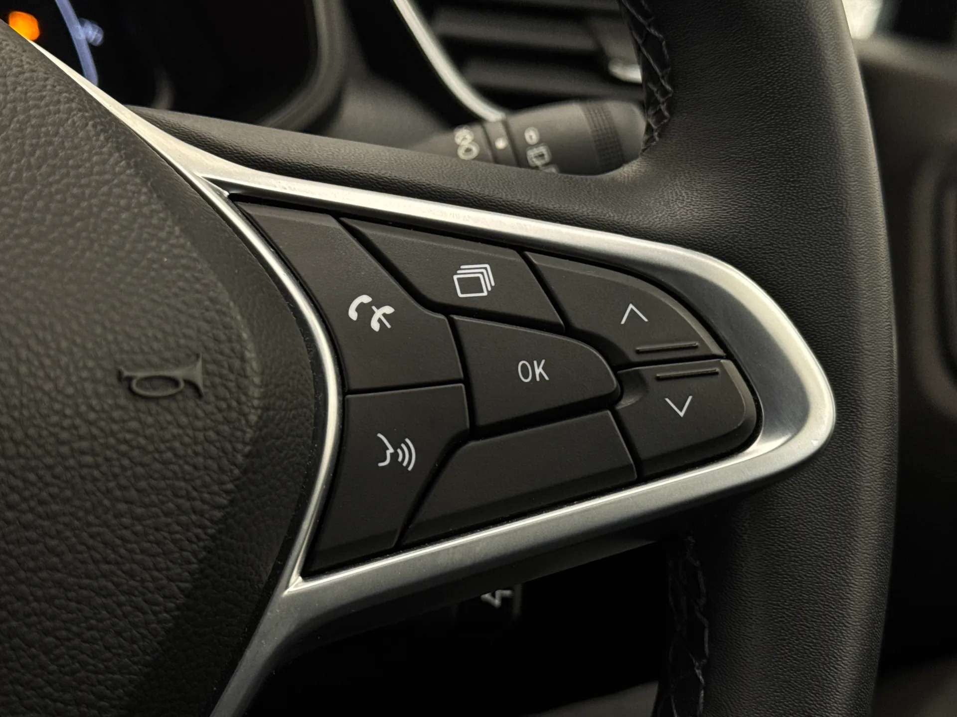 2022 RENAULT CLIO 2022 RENAULT CLIO