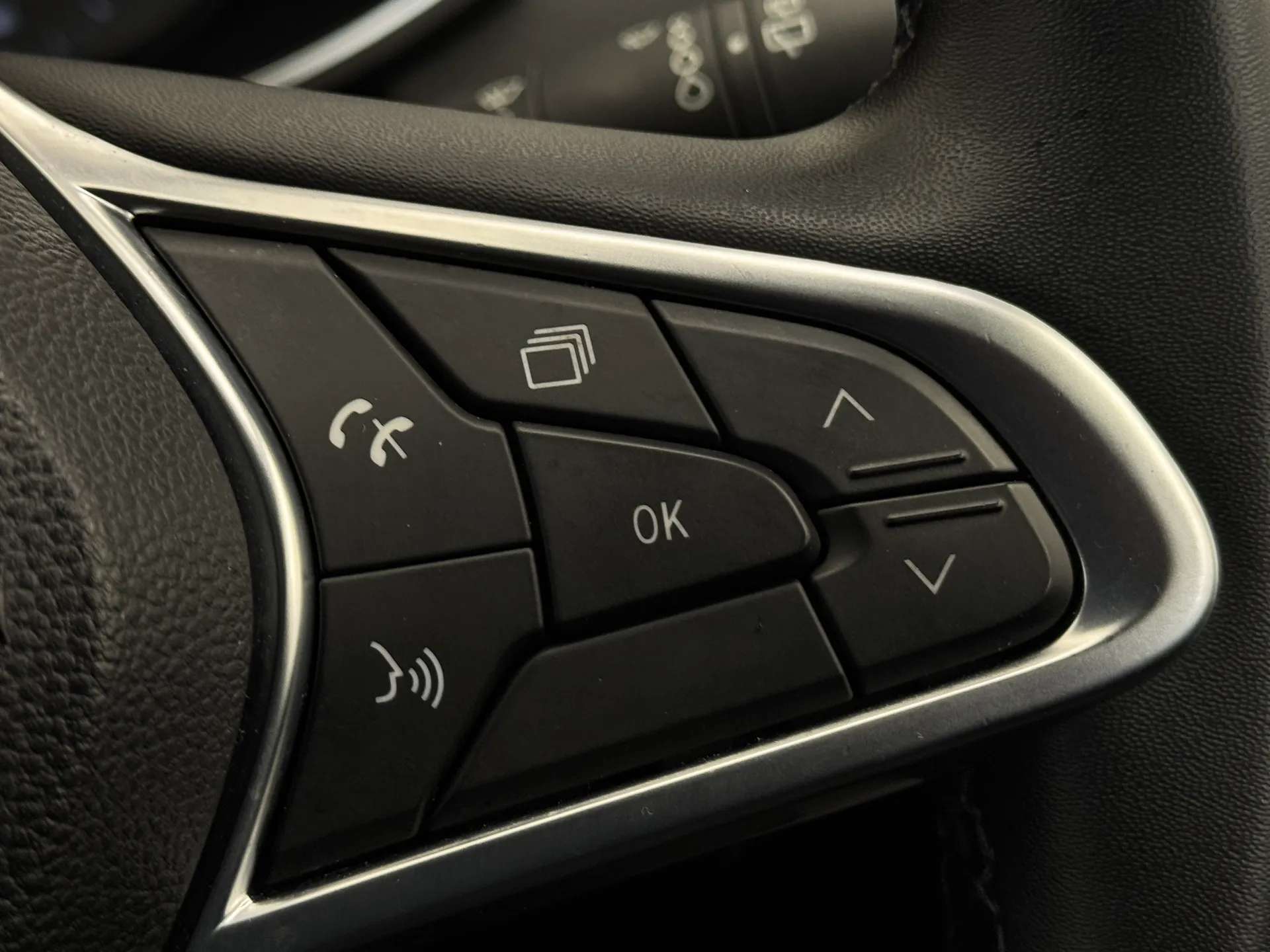 2020 RENAULT CLIO 2020 RENAULT CLIO