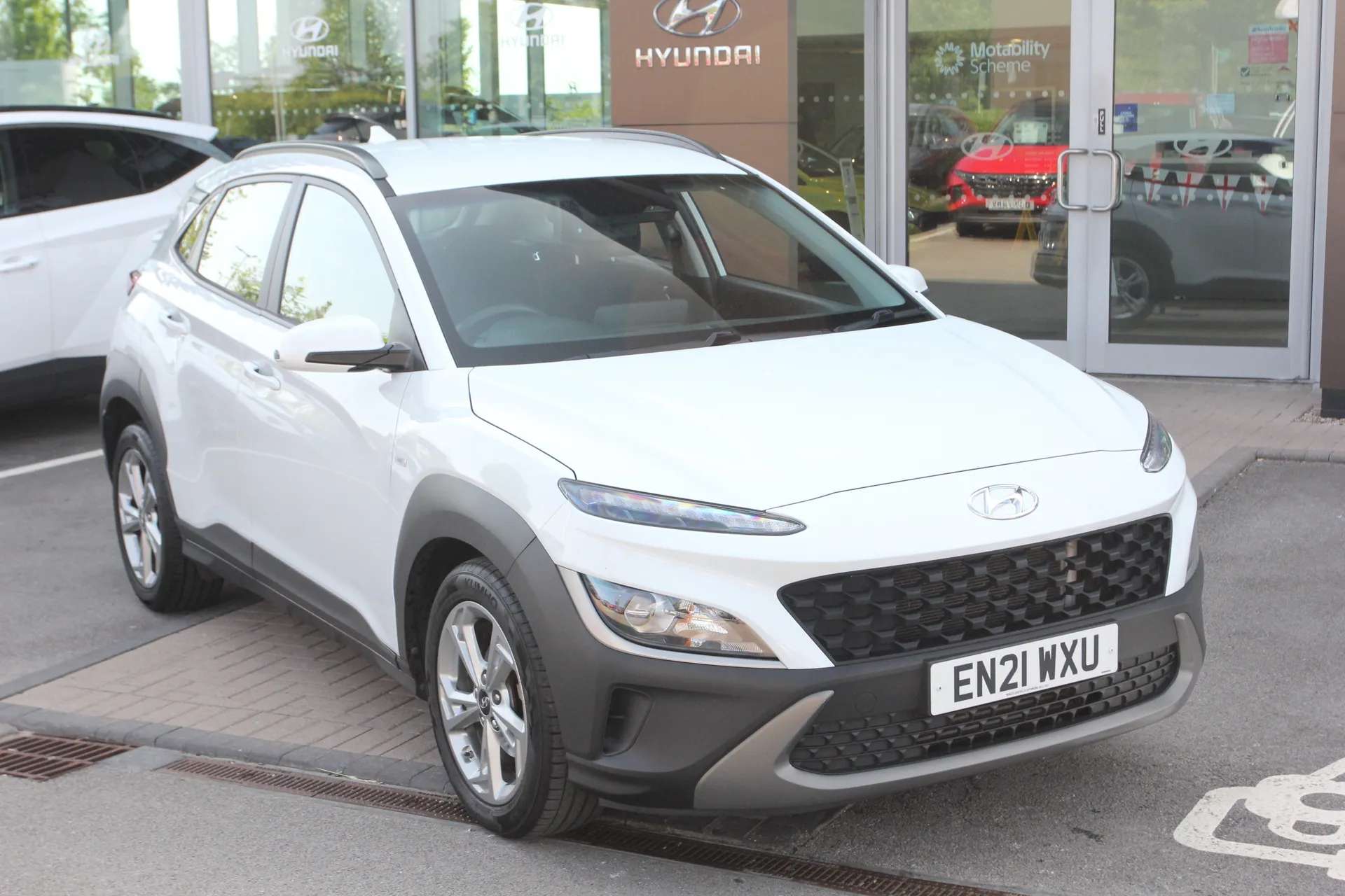 A 2021 HYUNDAI KONA 1.0 TGDi 48V MHEV SE Connect 5dr A 2021 HYUNDAI KONA 1.0 TGDi 48V MHEV SE Connect 5dr