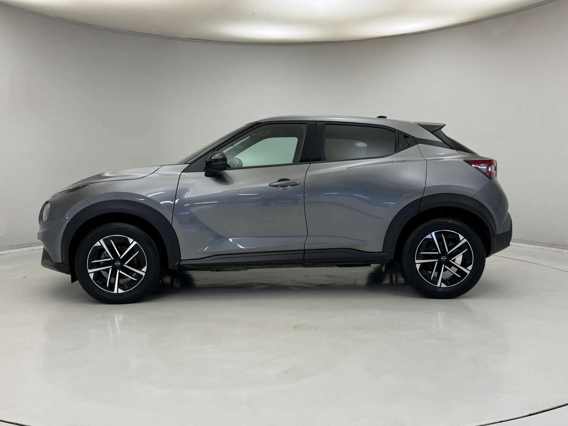 A 2025 NISSAN JUKE 1.0 DiG-T N-Connecta 5dr A 2025 NISSAN JUKE 1.0 DiG-T N-Connecta 5dr