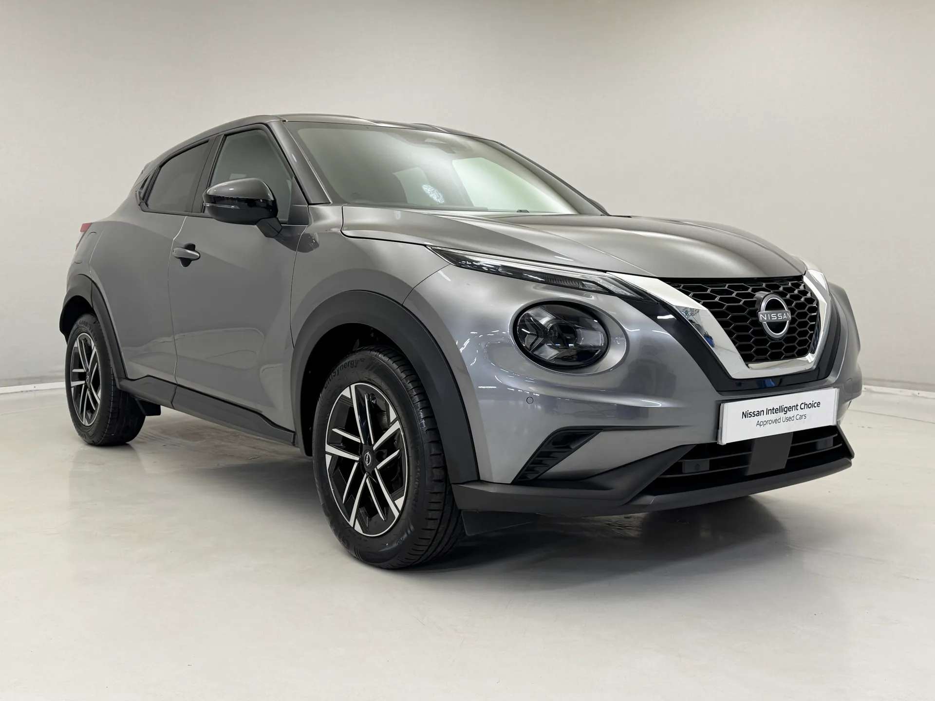 A 2024 NISSAN JUKE 1.0 DiG-T N-Connecta 5dr A 2024 NISSAN JUKE 1.0 DiG-T N-Connecta 5dr