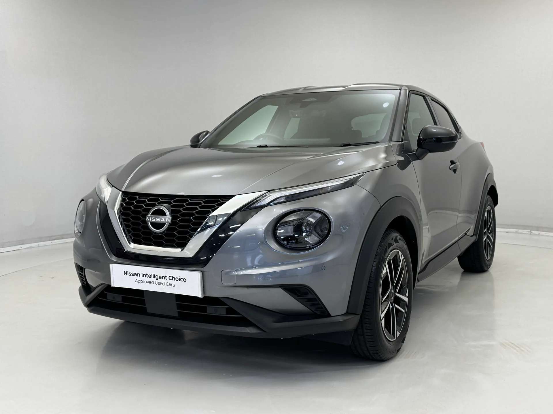 A 2024 NISSAN JUKE 1.0 DiG-T N-Connecta 5dr A 2024 NISSAN JUKE 1.0 DiG-T N-Connecta 5dr