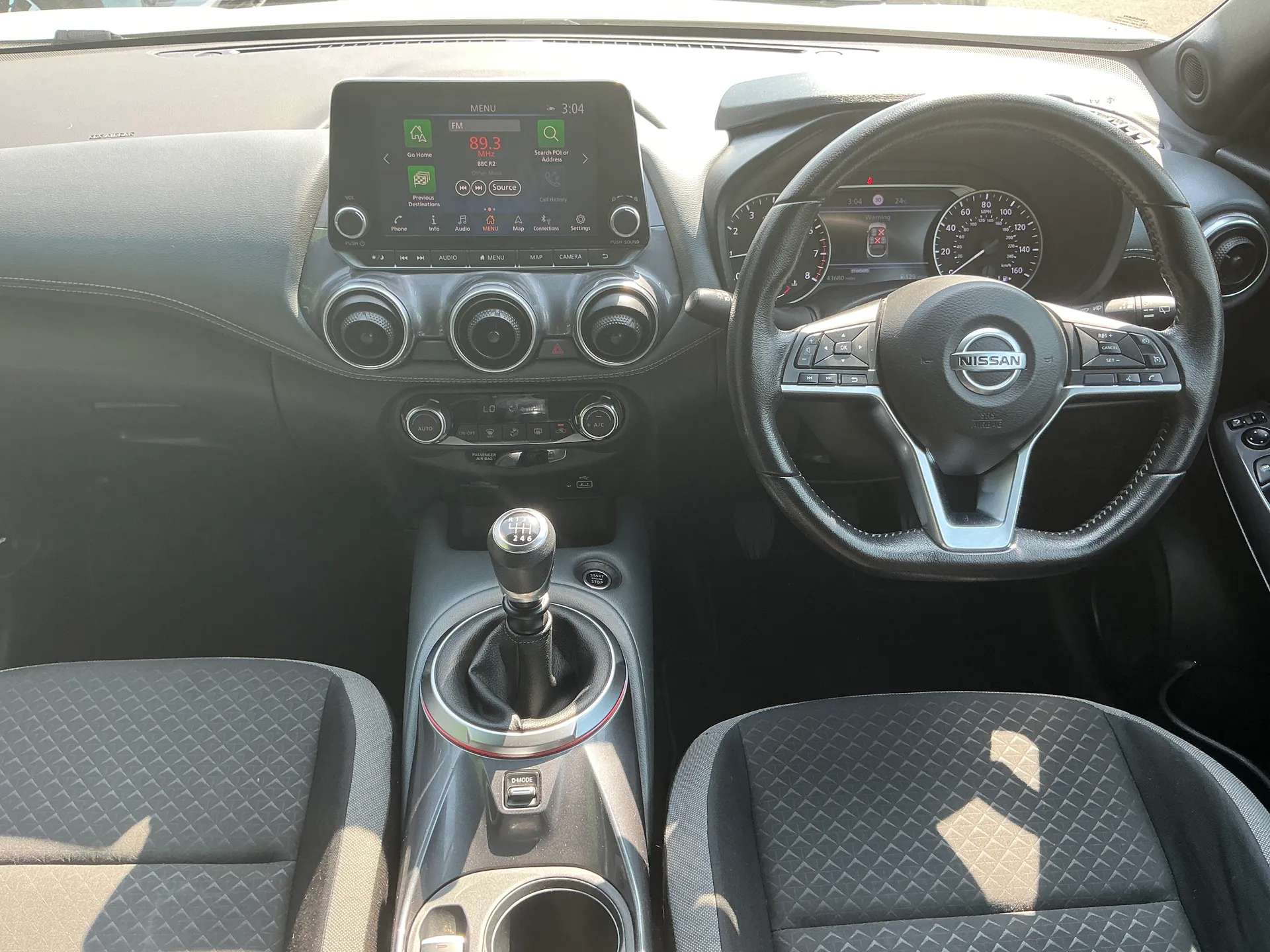 A 2020 NISSAN JUKE 1.0 DiG-T N-Connecta 5dr A 2020 NISSAN JUKE 1.0 DiG-T N-Connecta 5dr