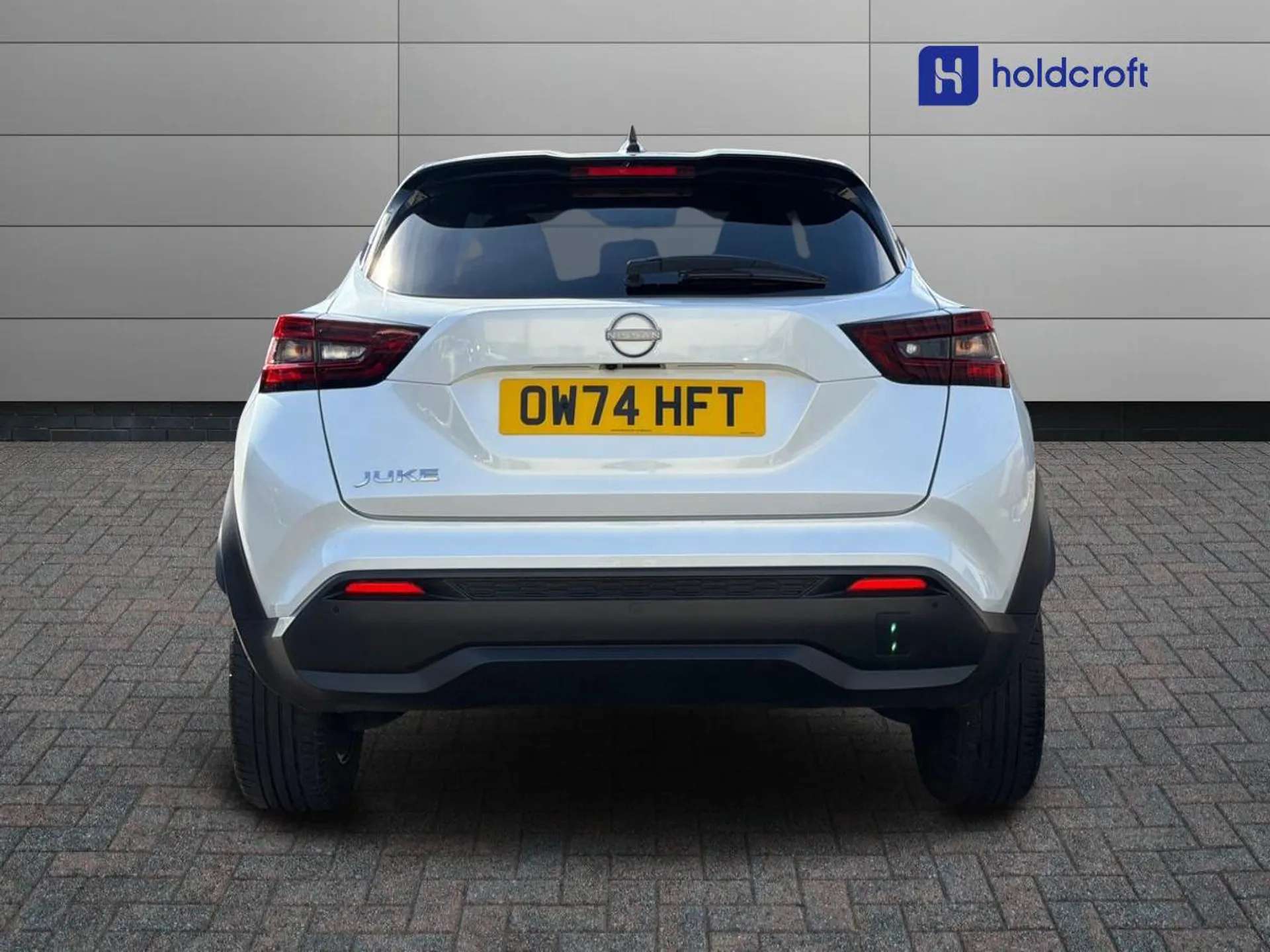 A 2024 NISSAN JUKE 1.0 DiG-T N-Connecta 5dr A 2024 NISSAN JUKE 1.0 DiG-T N-Connecta 5dr