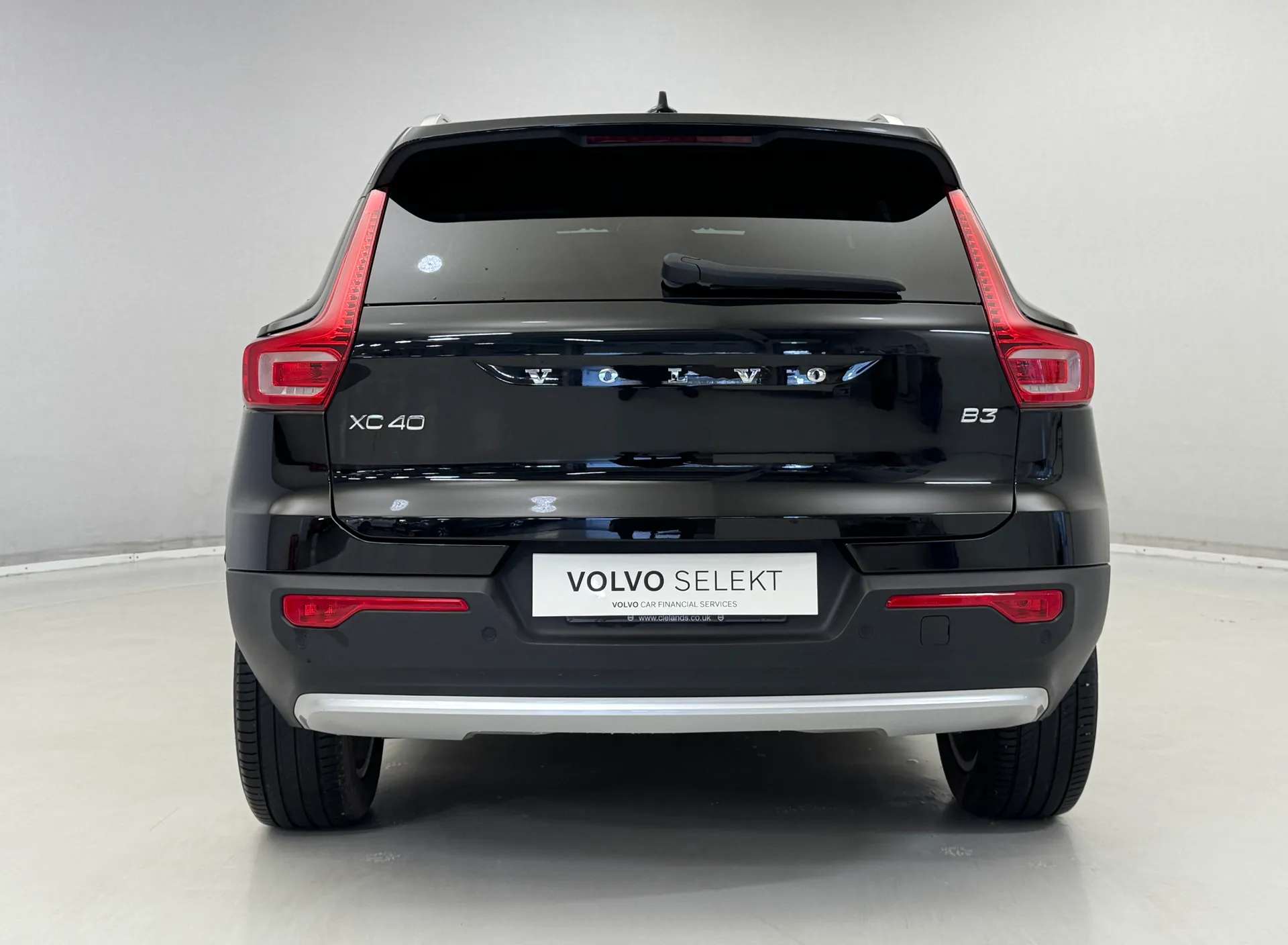 2022 VOLVO XC40 2022 VOLVO XC40