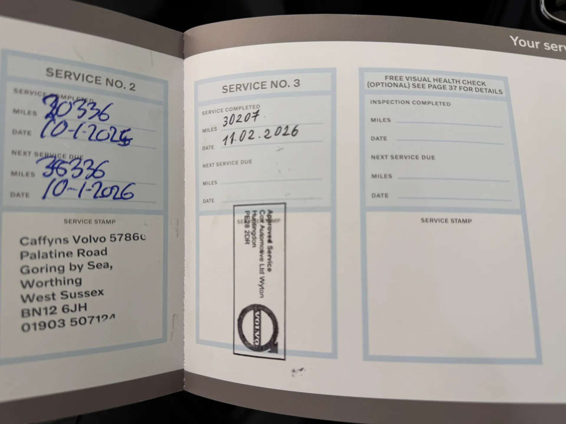 2022 VOLVO XC40 2022 VOLVO XC40