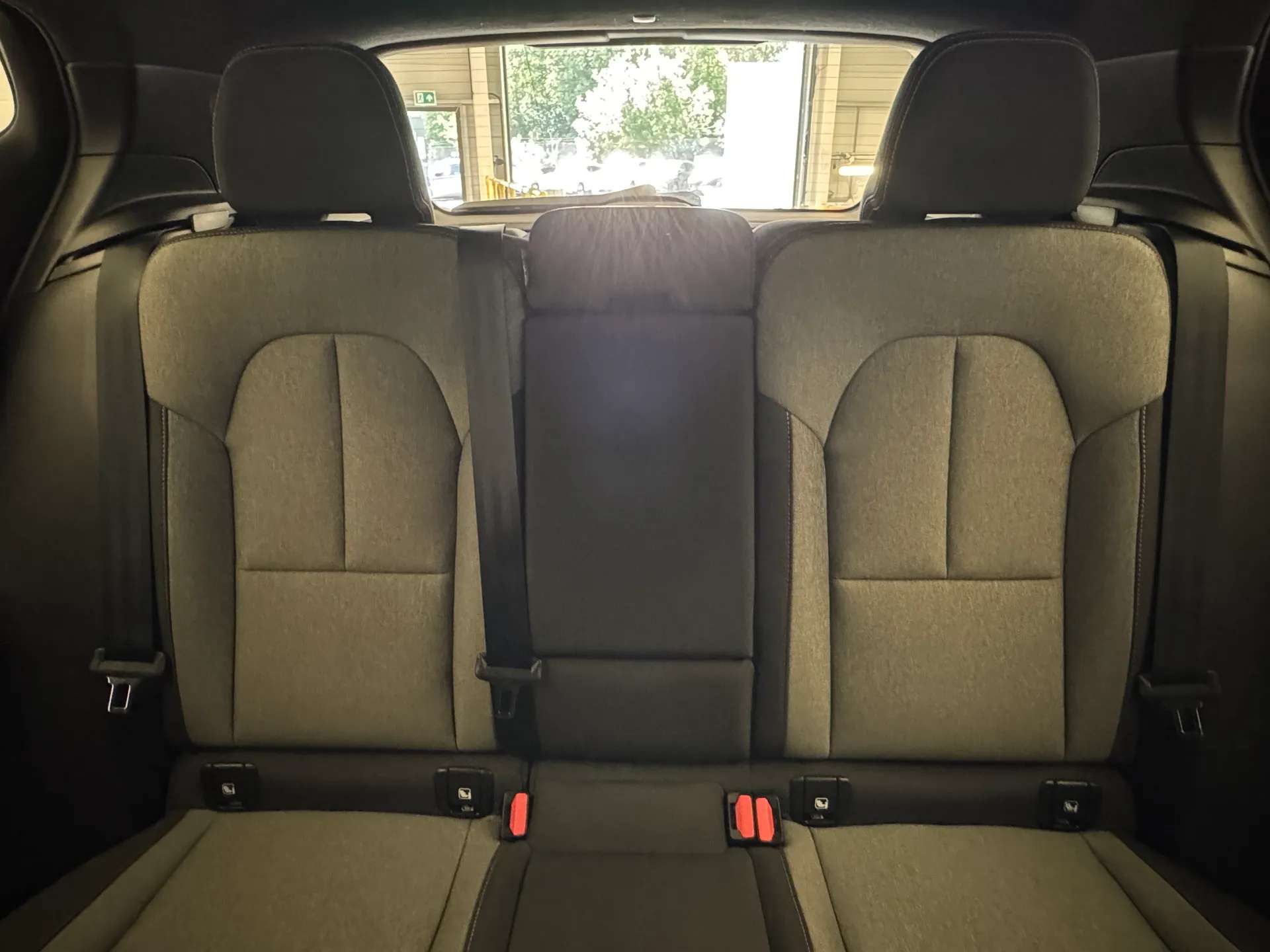 2024 VOLVO XC40 2024 VOLVO XC40
