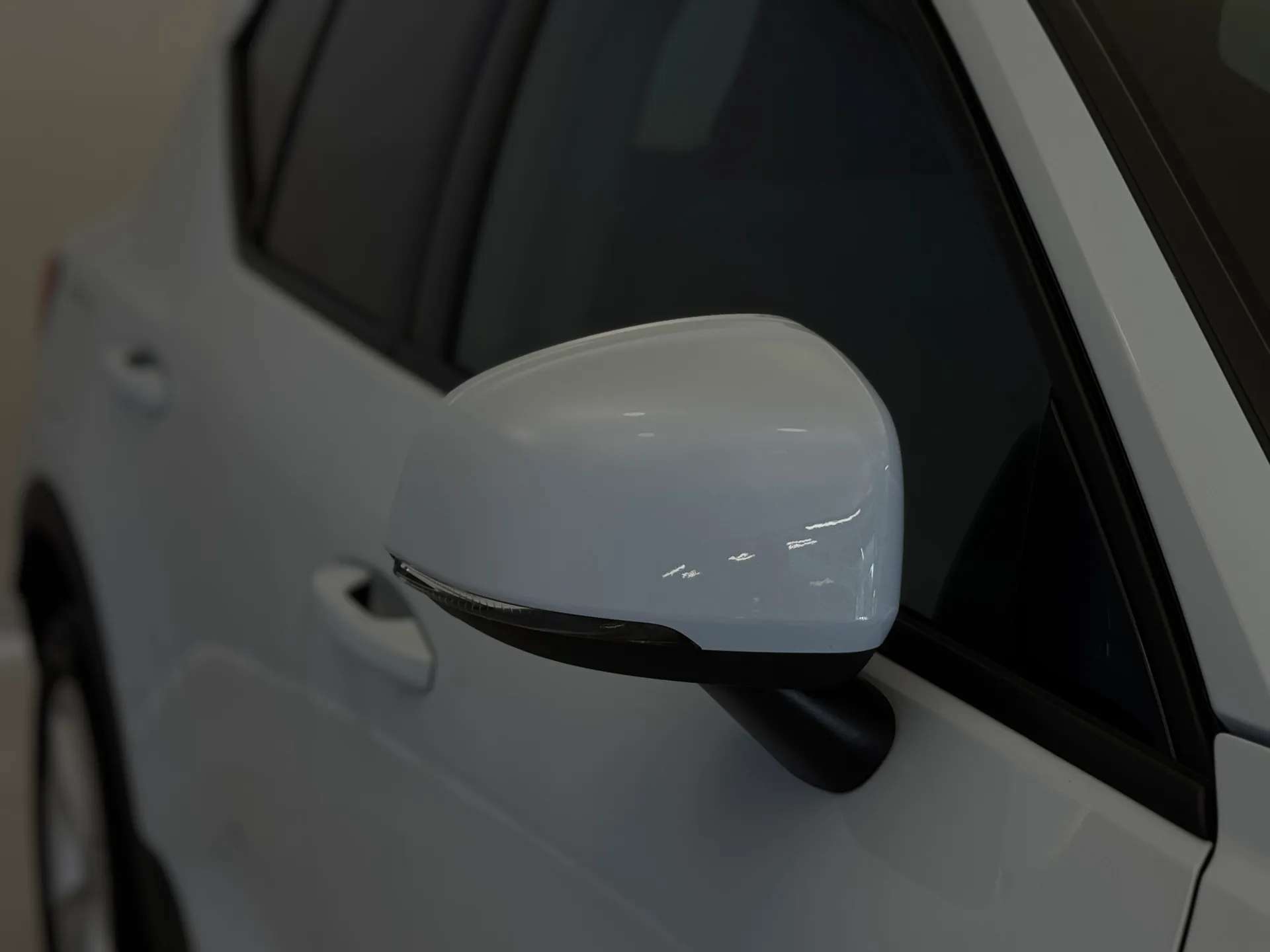 2024 VOLVO XC40 2024 VOLVO XC40