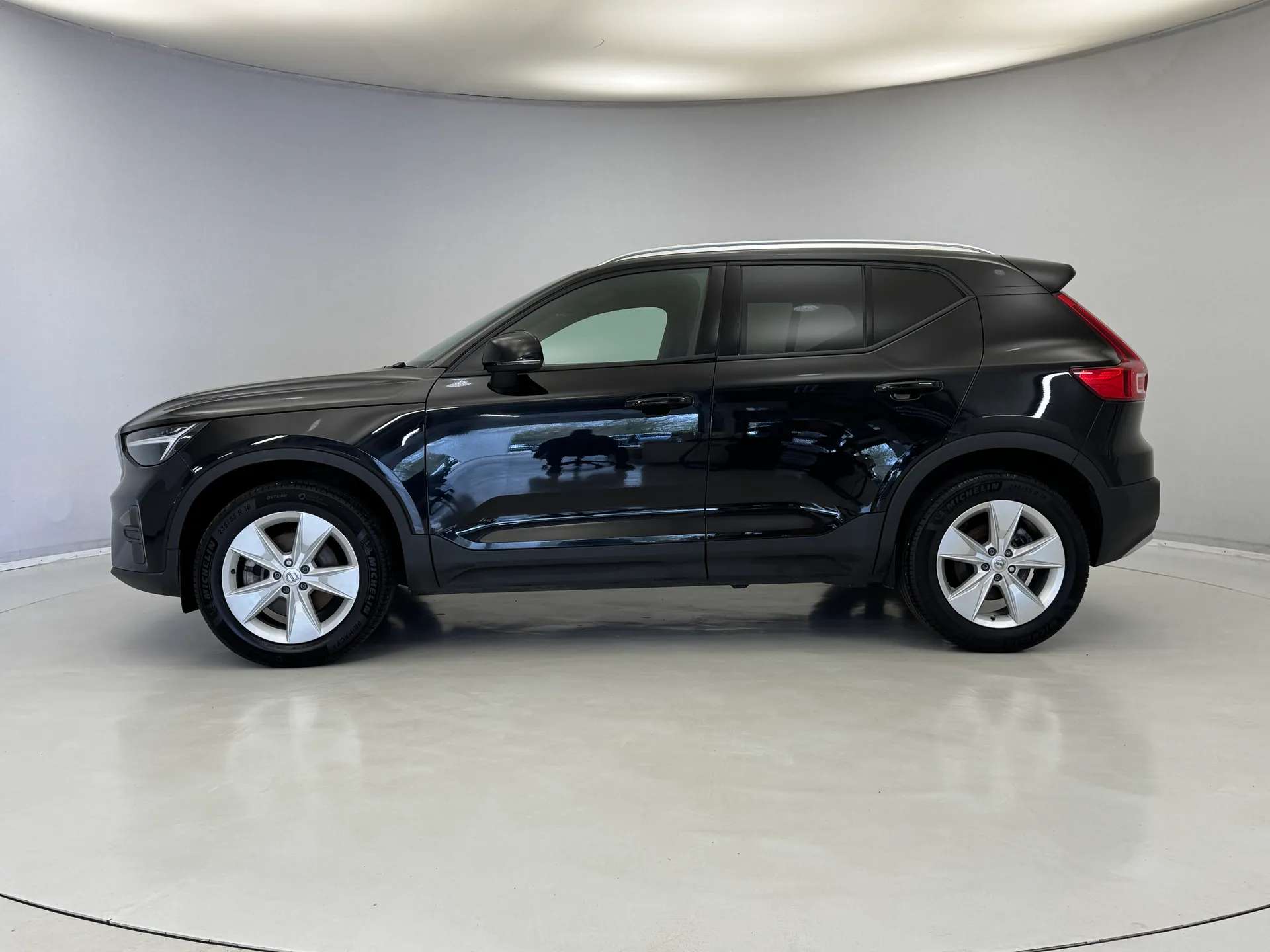 A 2025 VOLVO XC40 2.0 B3P Core 5dr Auto A 2025 VOLVO XC40 2.0 B3P Core 5dr Auto