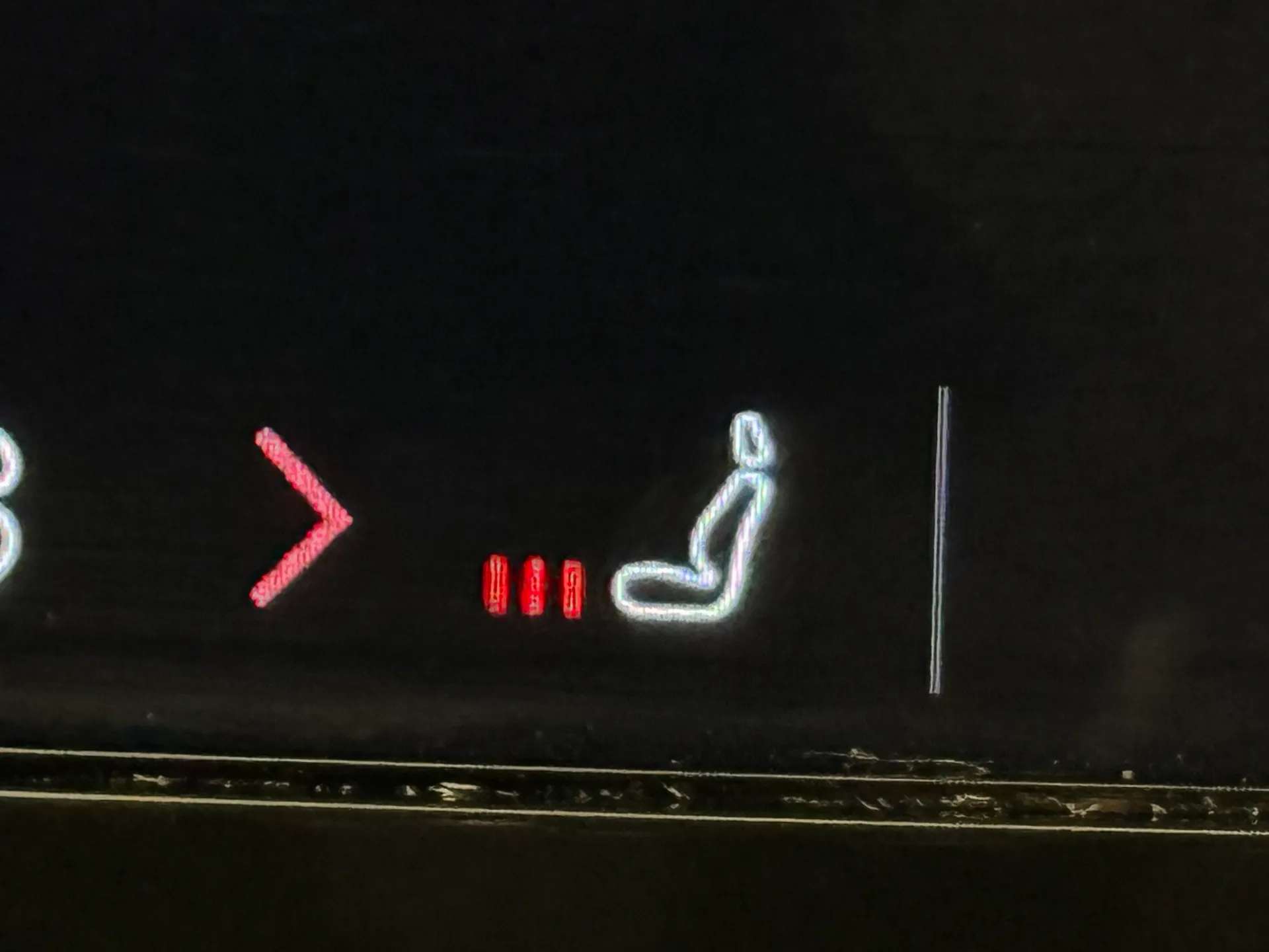 2025 VOLVO XC40 2025 VOLVO XC40