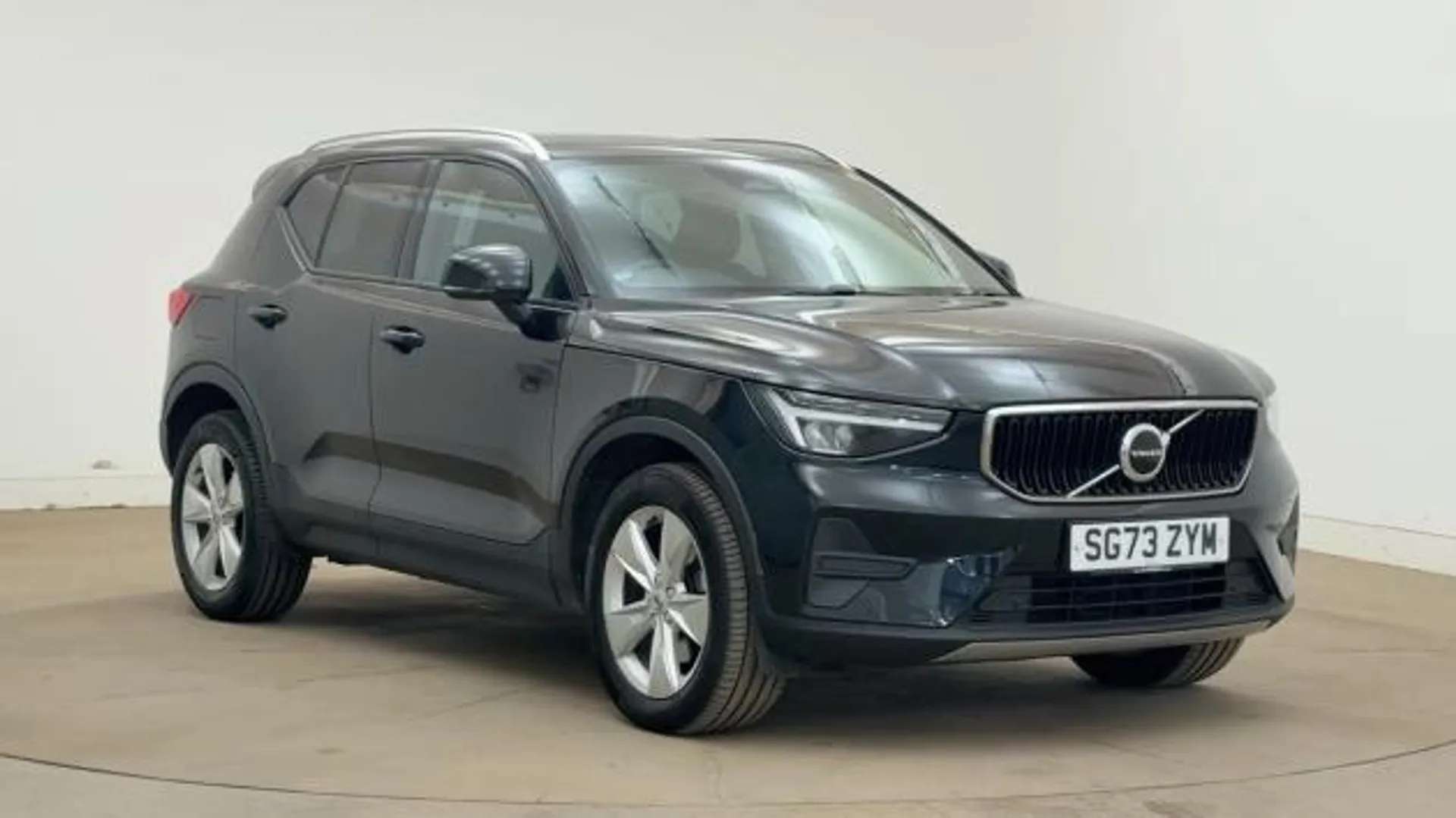 A 2023 VOLVO XC40 2.0 B3P Core 5dr Auto A 2023 VOLVO XC40 2.0 B3P Core 5dr Auto