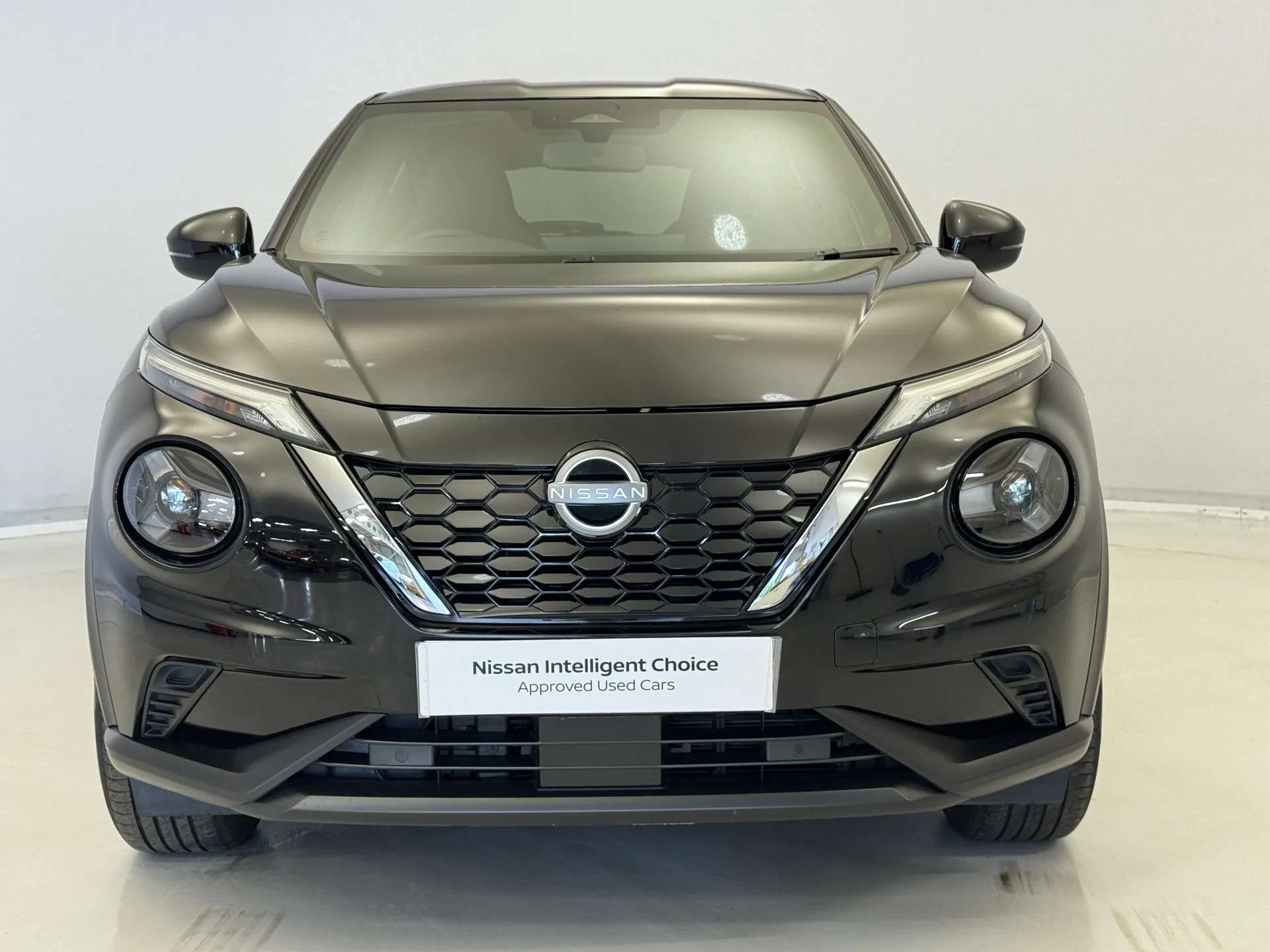 A 2025 NISSAN JUKE 1.6 Hybrid N-Connecta 5dr Auto A 2025 NISSAN JUKE 1.6 Hybrid N-Connecta 5dr Auto