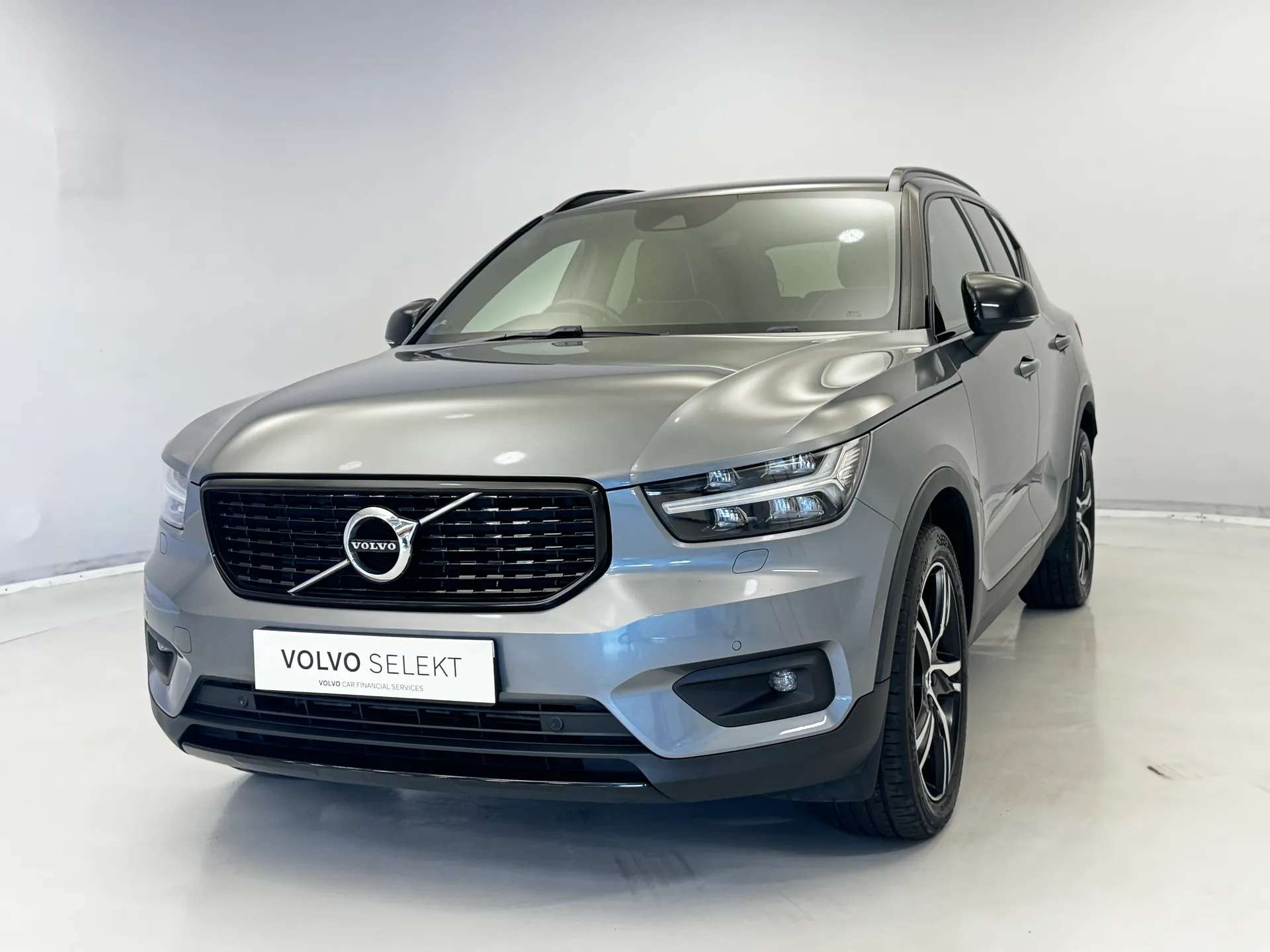 2018 VOLVO XC40 2018 VOLVO XC40