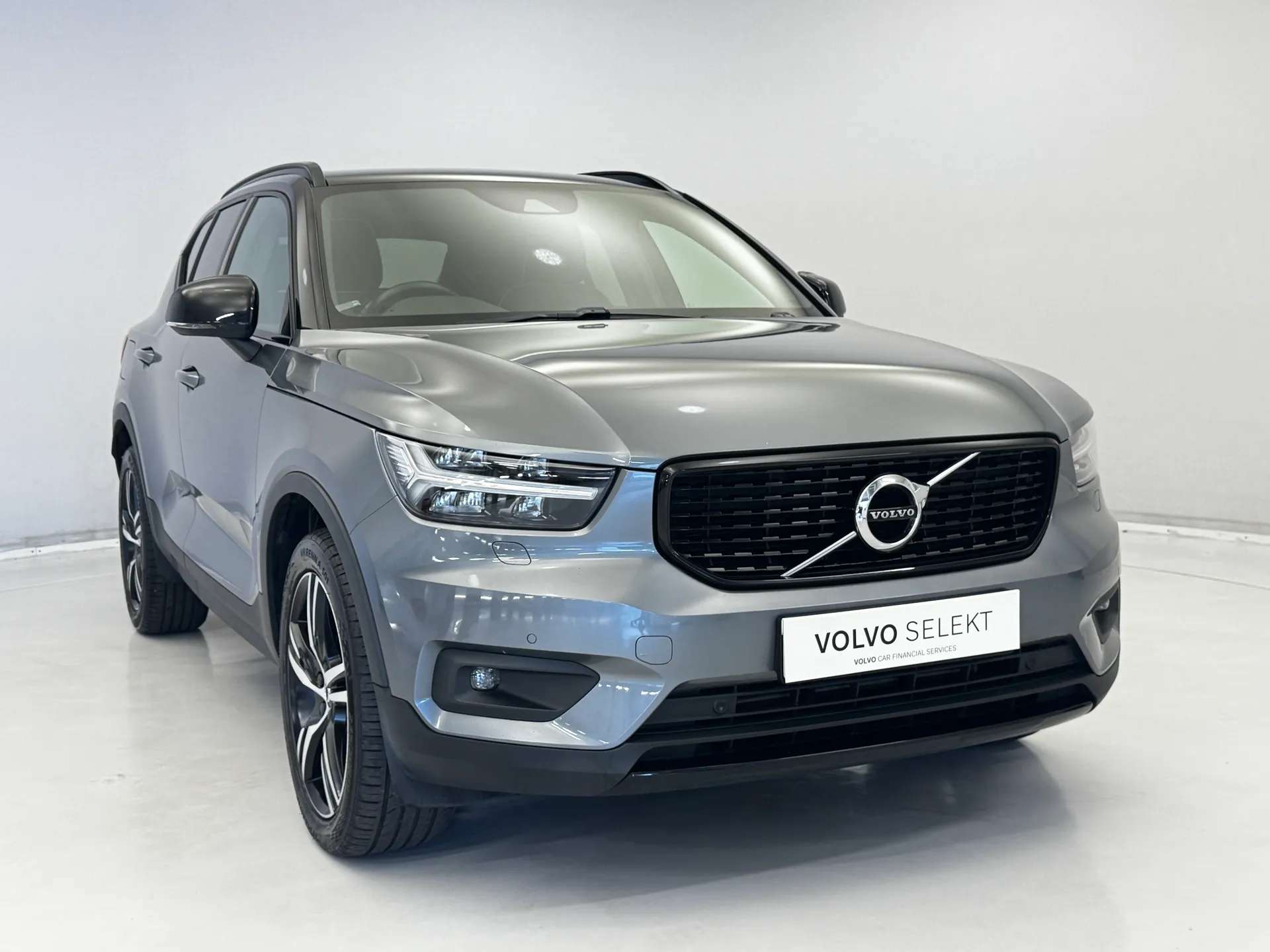 2018 VOLVO XC40 2018 VOLVO XC40