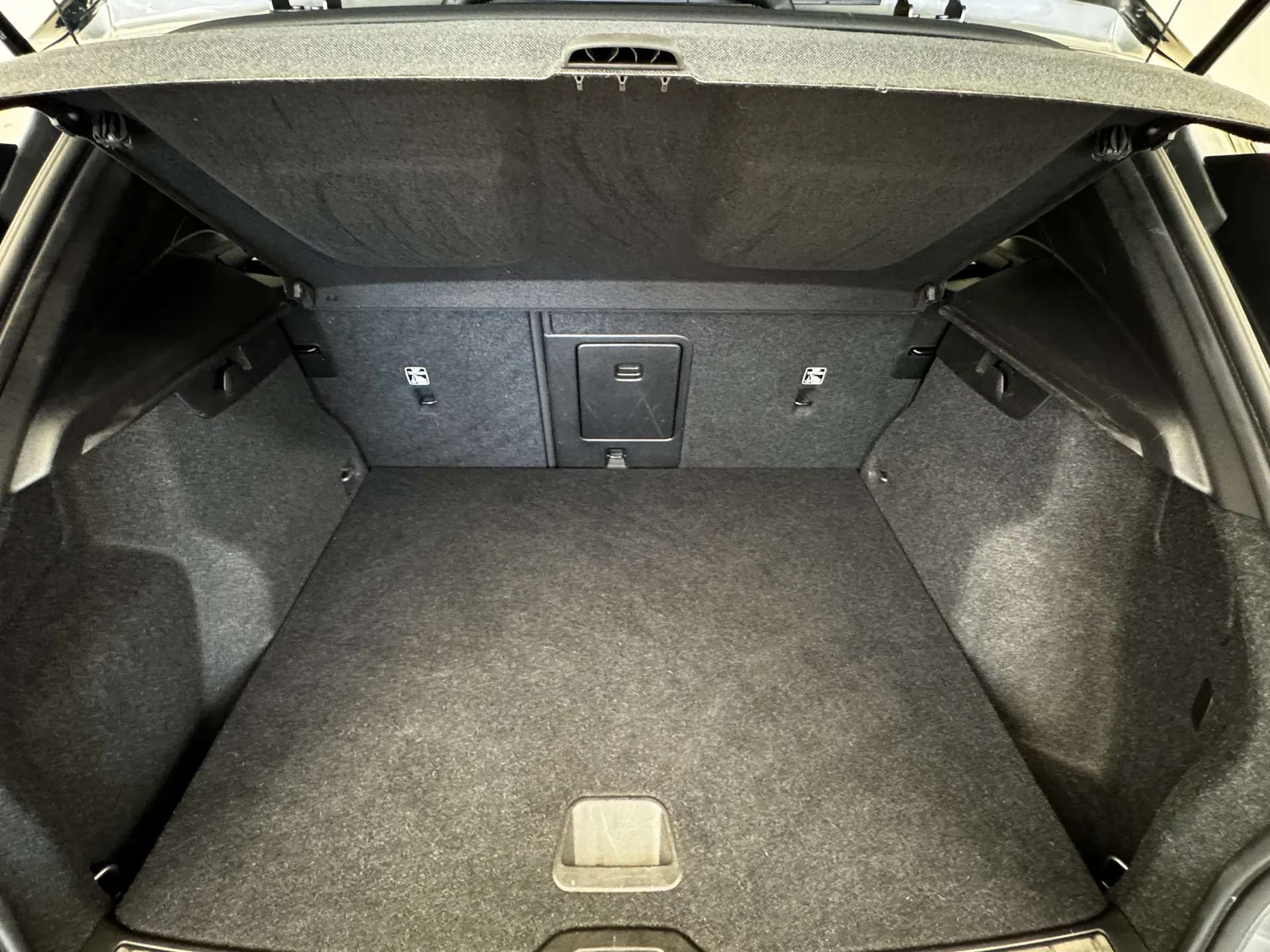 2018 VOLVO XC40 2018 VOLVO XC40