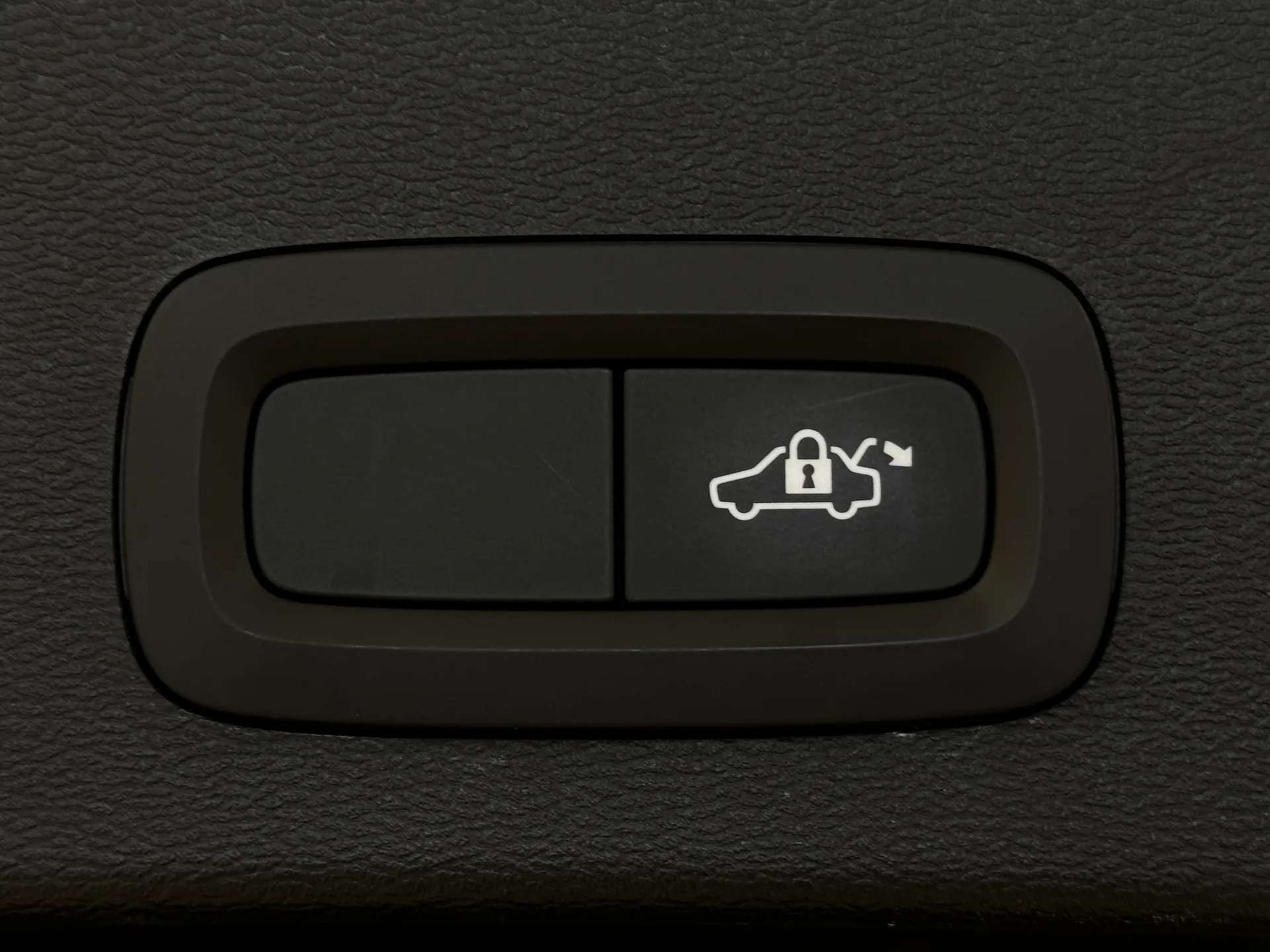2018 VOLVO XC40 2018 VOLVO XC40