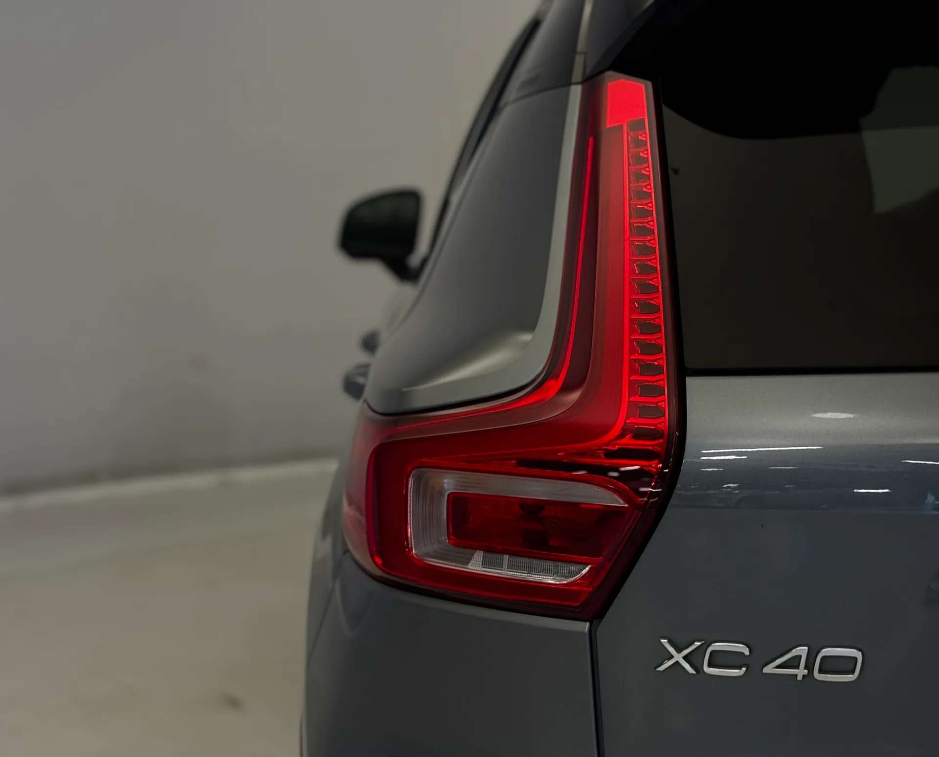 2018 VOLVO XC40 2018 VOLVO XC40