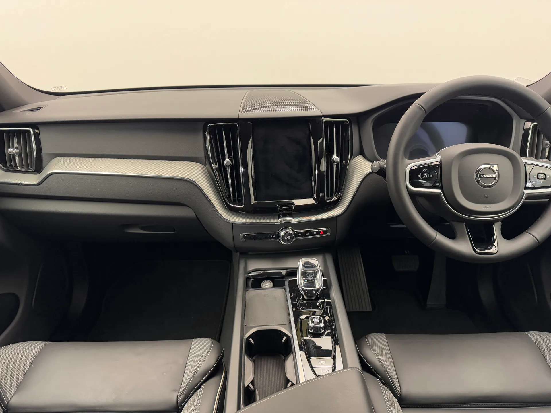 2024 VOLVO XC60 2024 VOLVO XC60