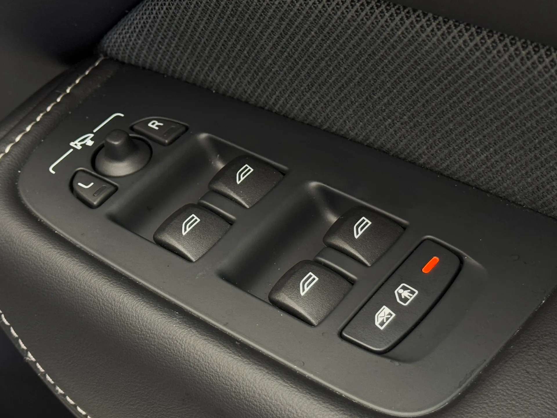 2024 VOLVO XC60 2024 VOLVO XC60