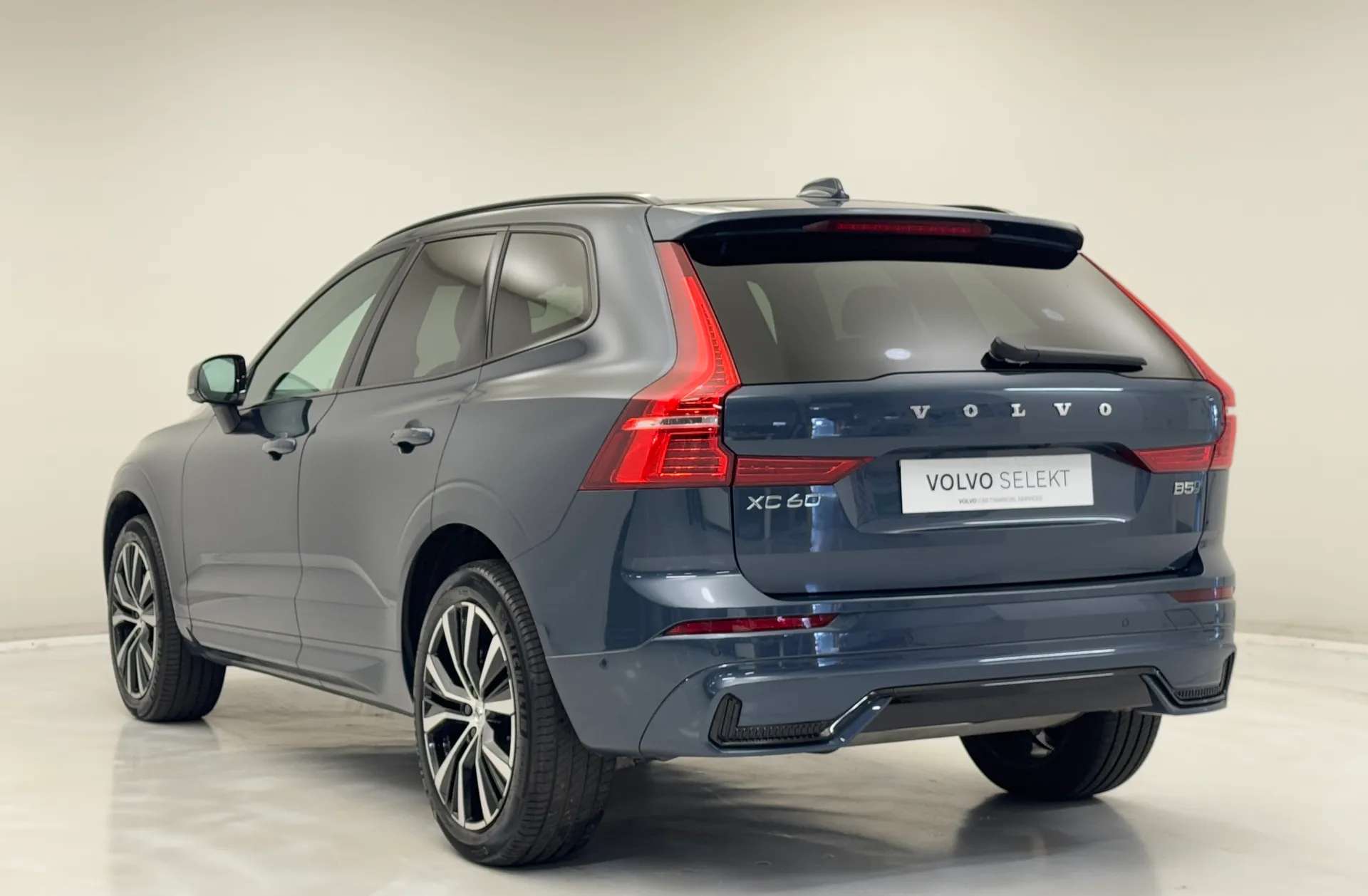 2024 VOLVO XC60 2024 VOLVO XC60