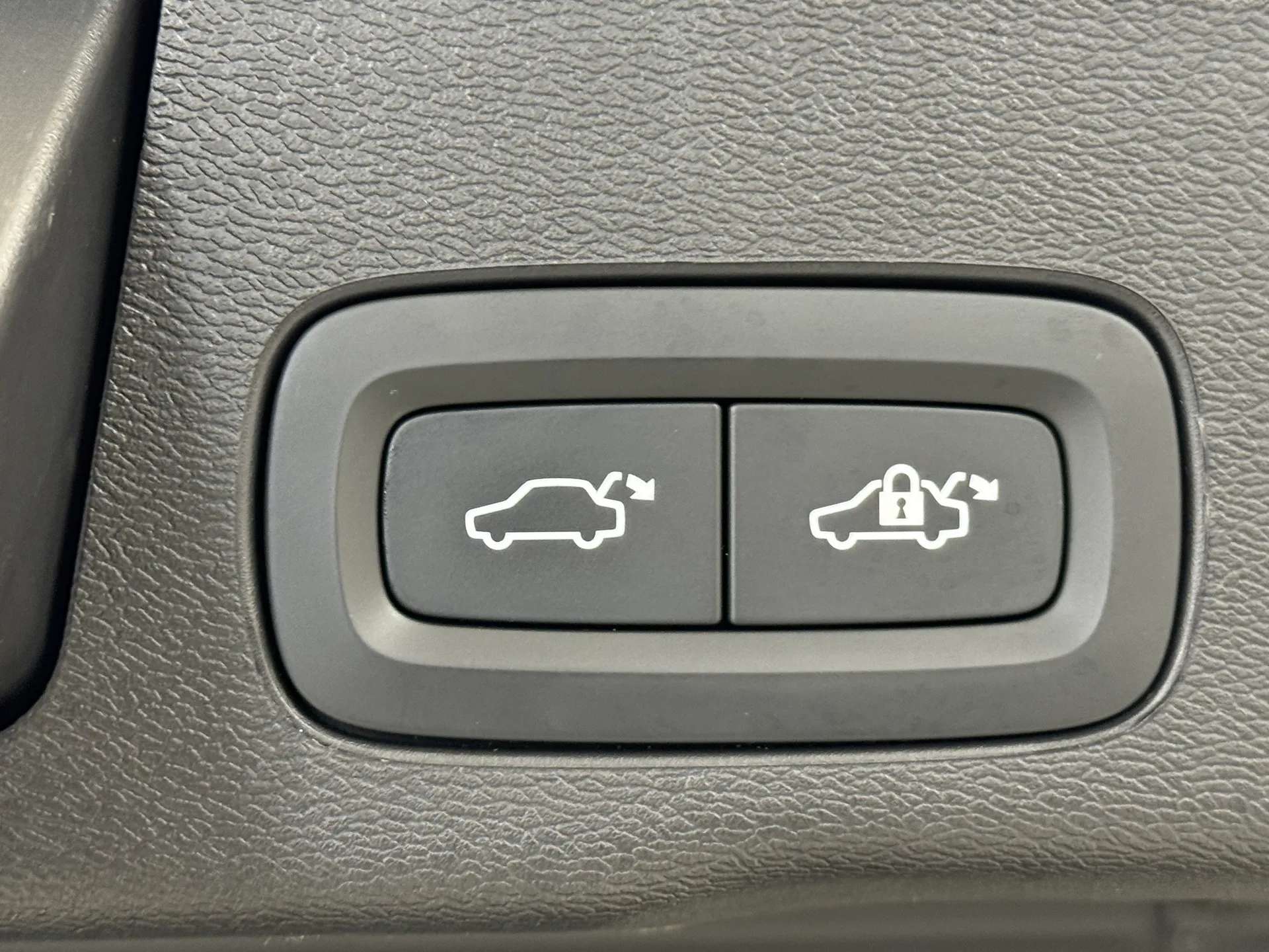 2025 VOLVO XC60 2025 VOLVO XC60