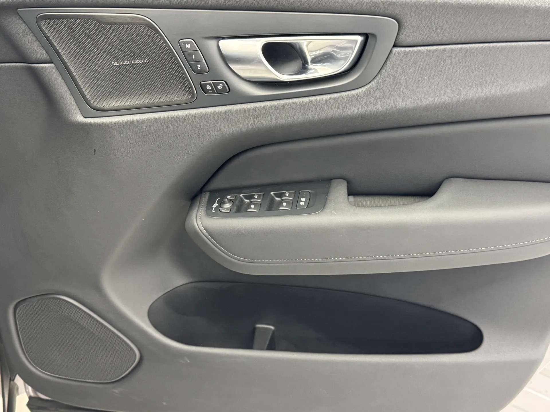2025 VOLVO XC60 2025 VOLVO XC60