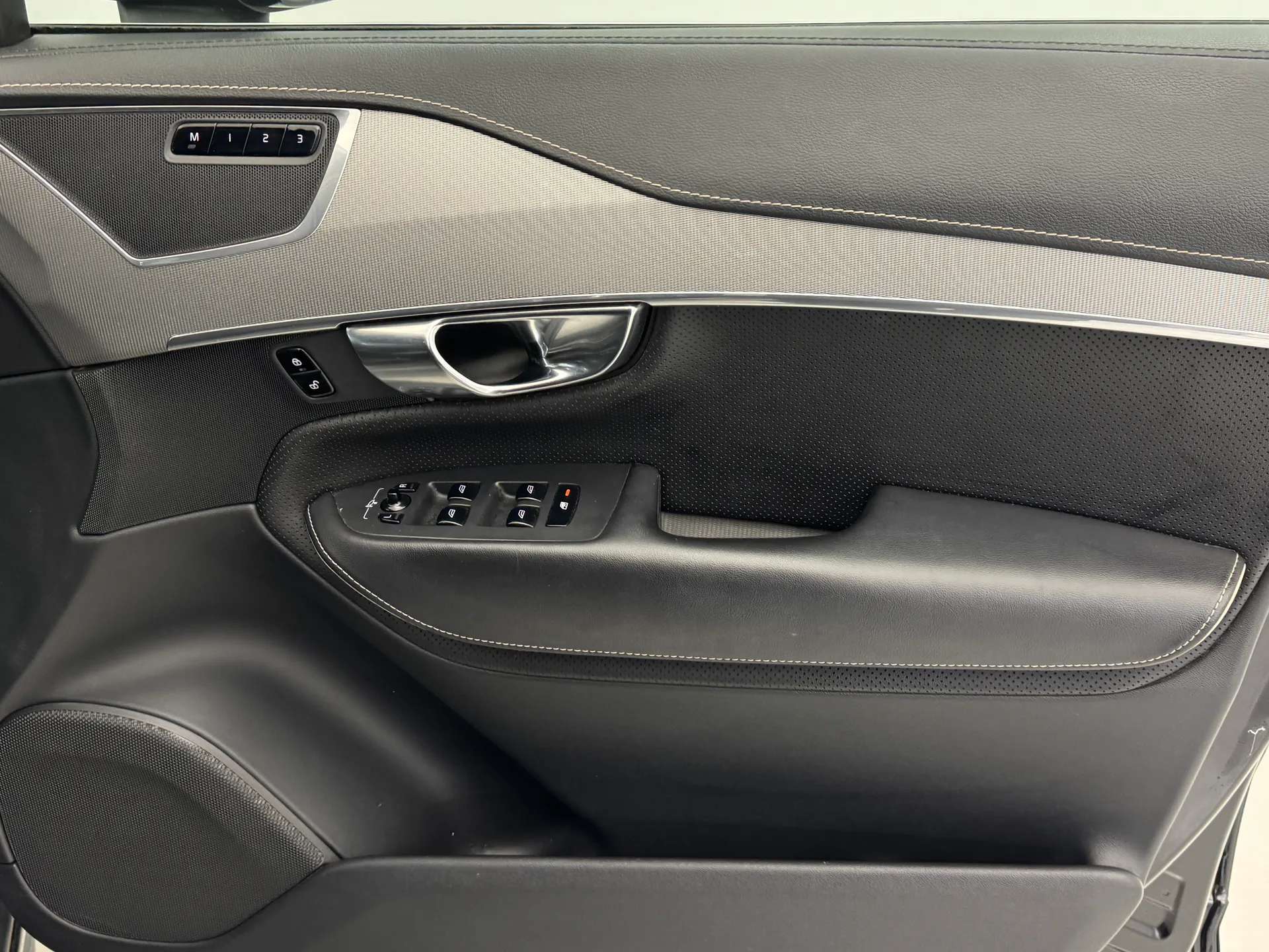 2019 VOLVO XC90 2019 VOLVO XC90