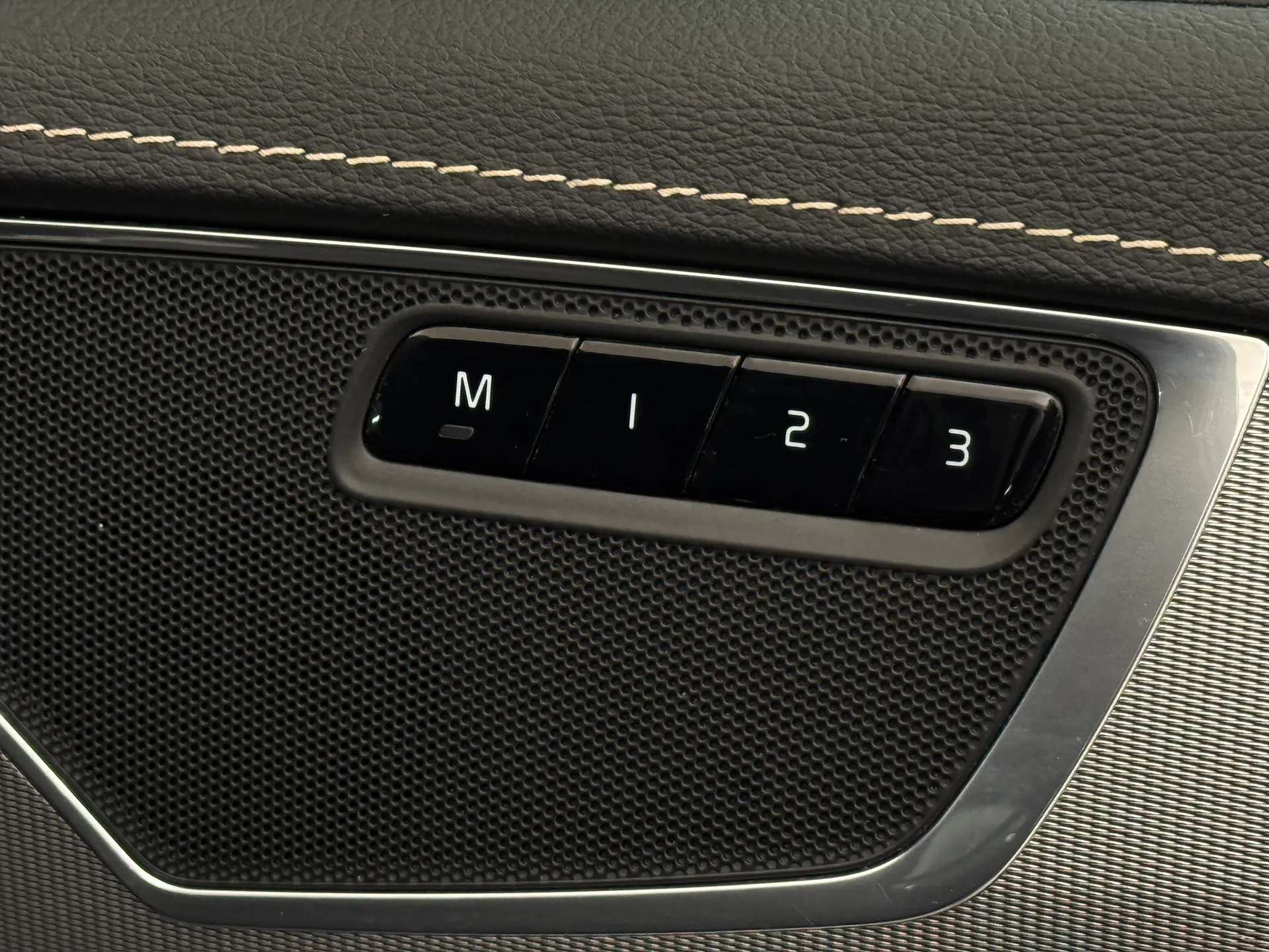 2019 VOLVO XC90 2019 VOLVO XC90