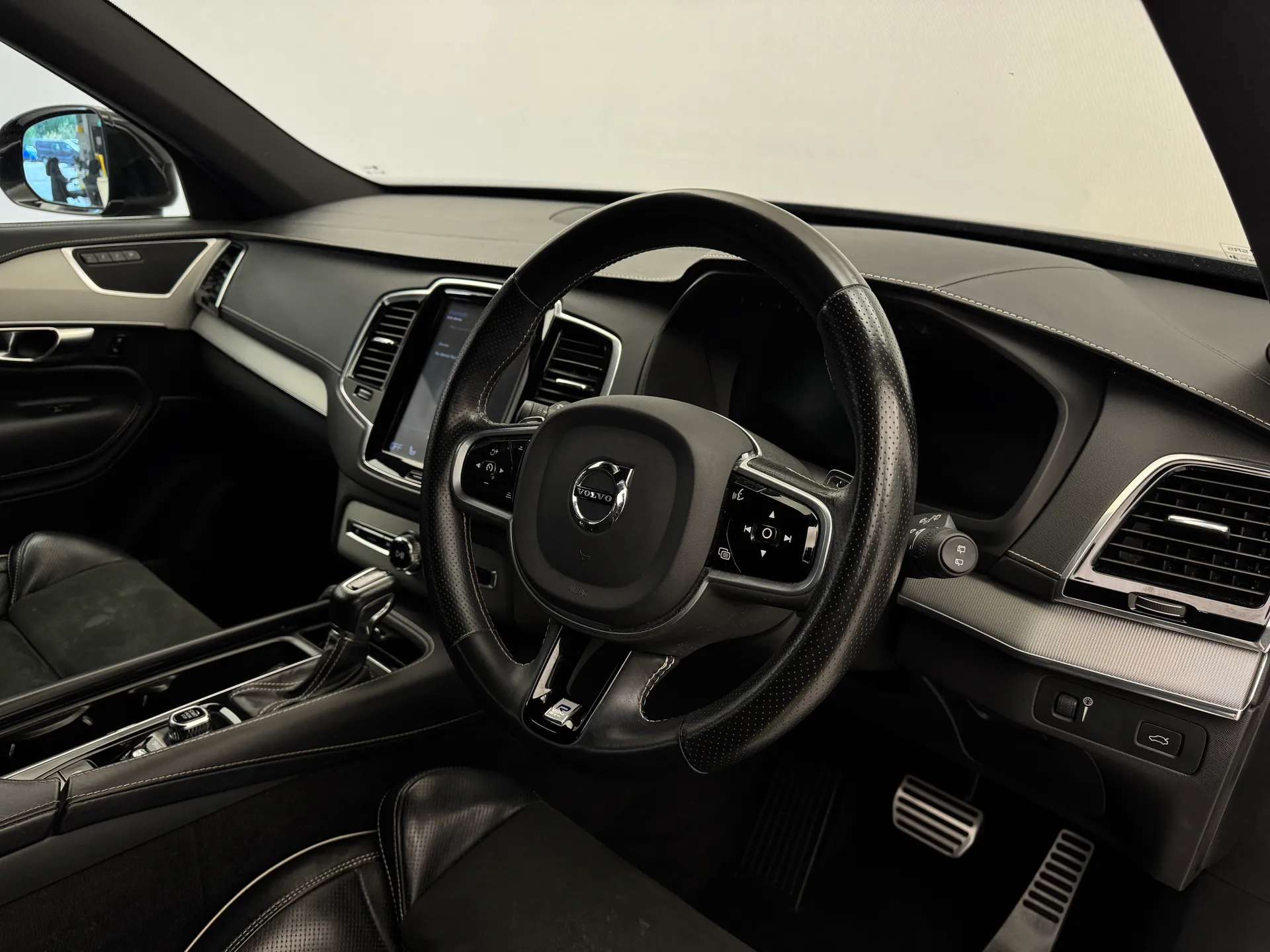 2019 VOLVO XC90 2019 VOLVO XC90